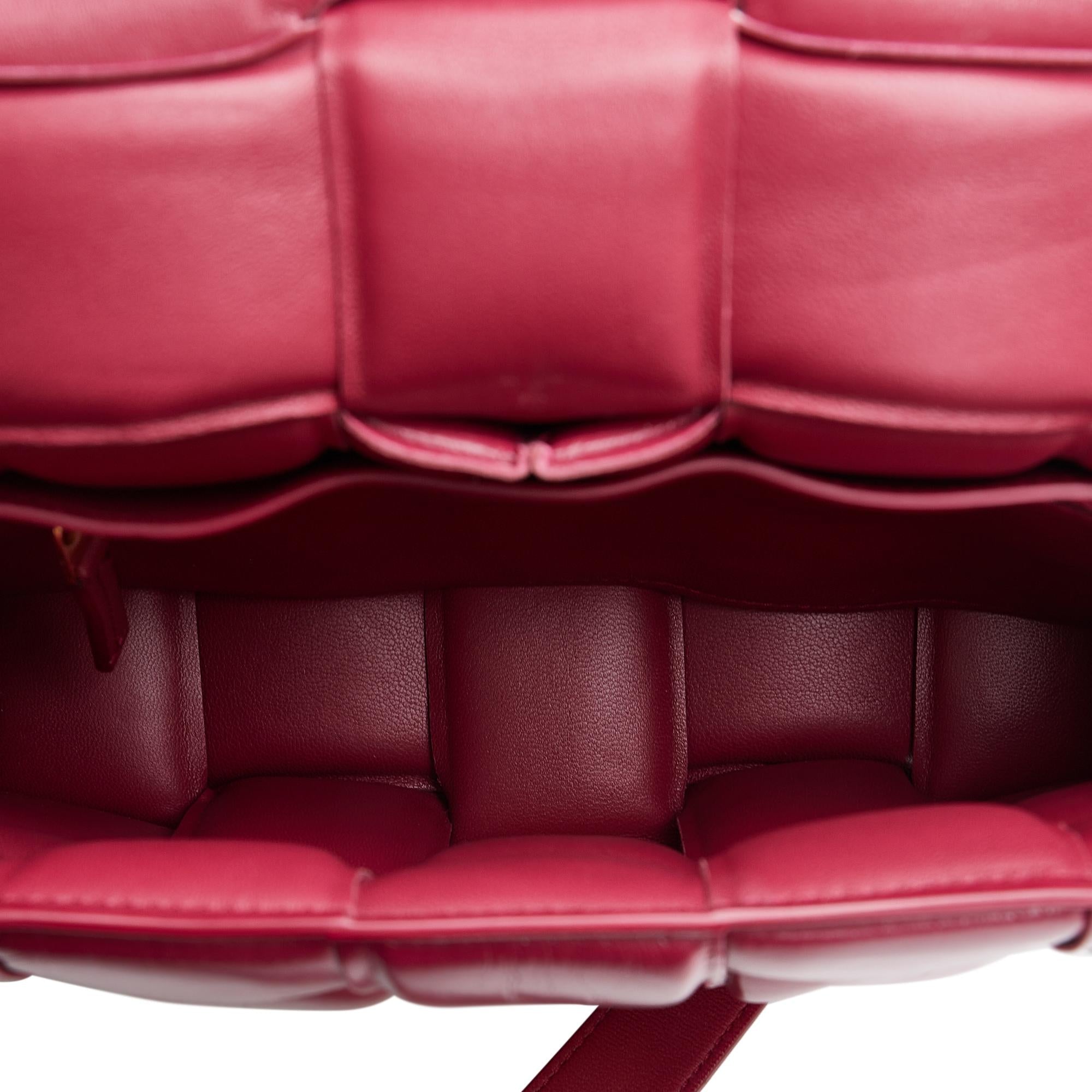 Bottega Veneta Padded Cassette (SHG-WQc1Ao)