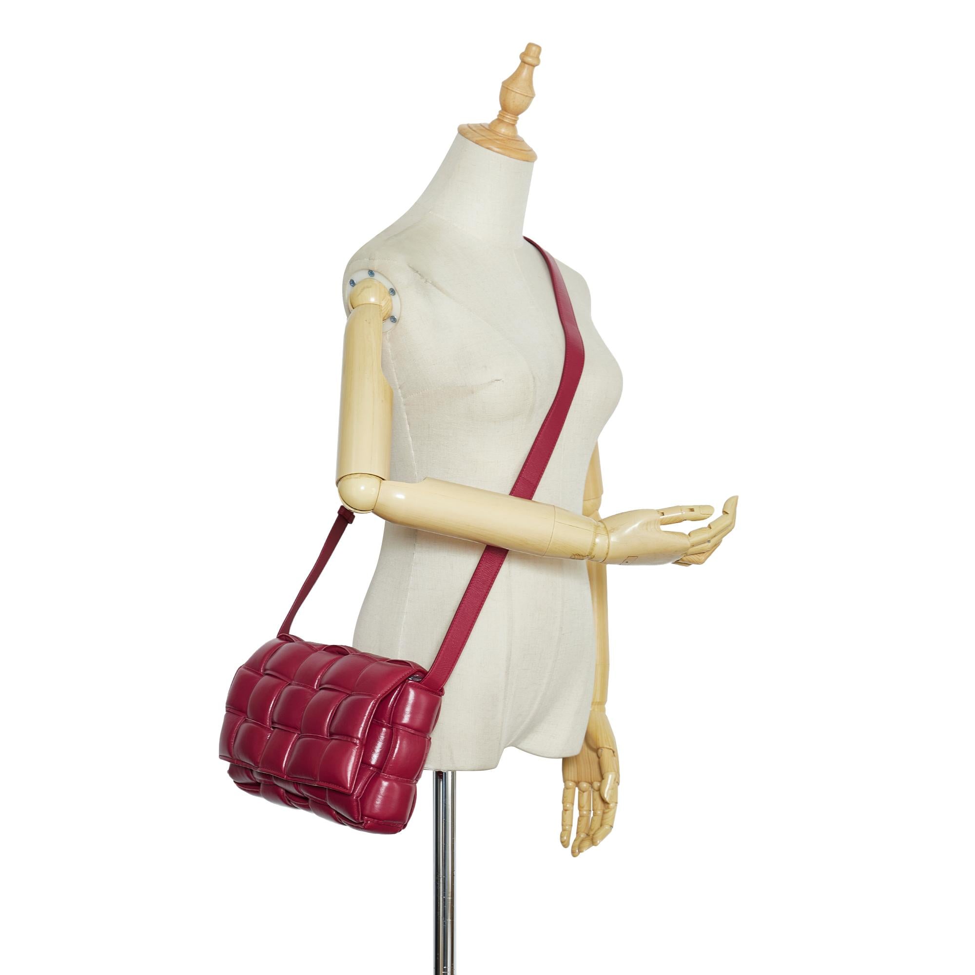 Bottega Veneta Padded Cassette (SHG-WQc1Ao)