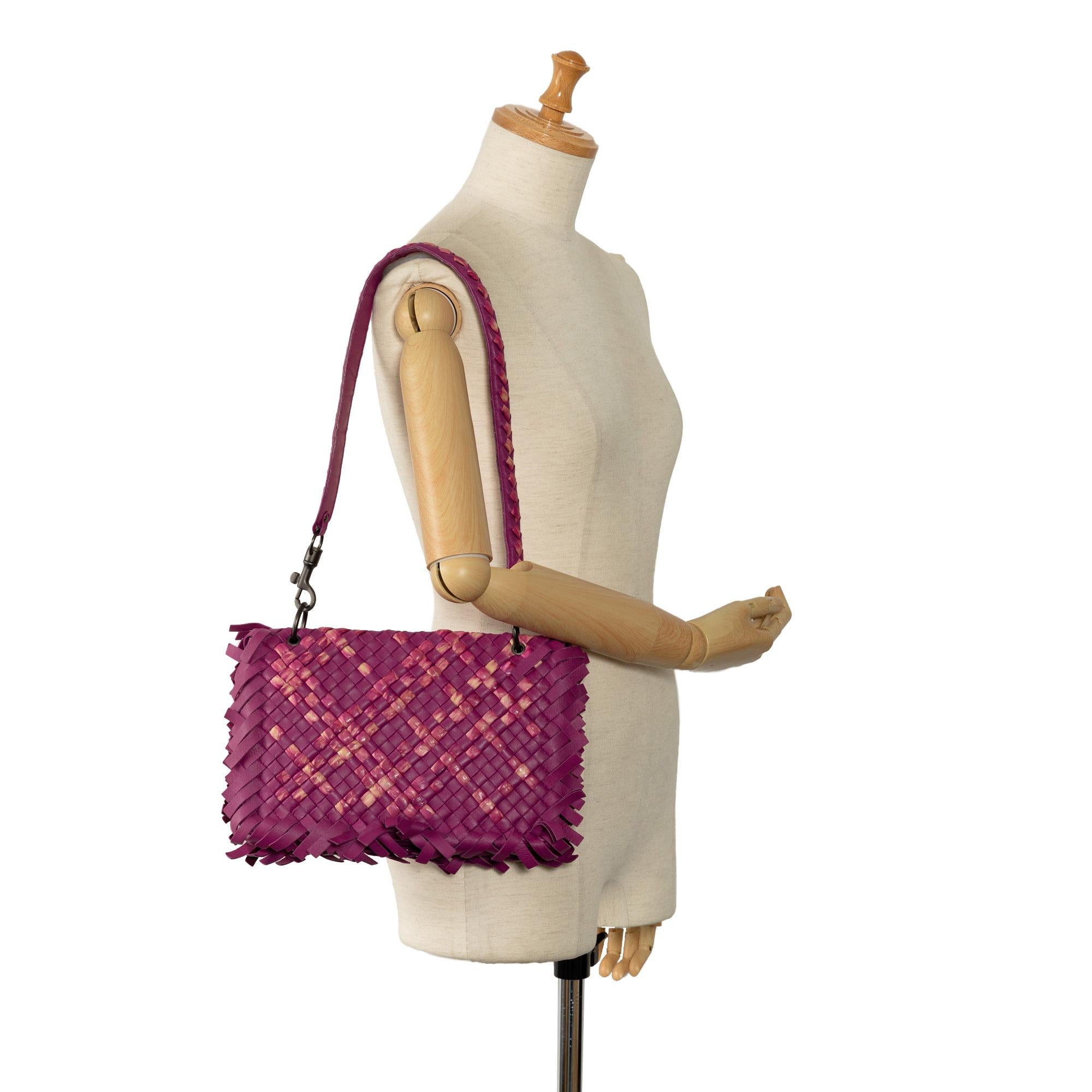 Bottega Veneta Paille Sfrangiato Aquatre Intrecciato Fringe Shoulder Bag (SHG-KXf7nX)