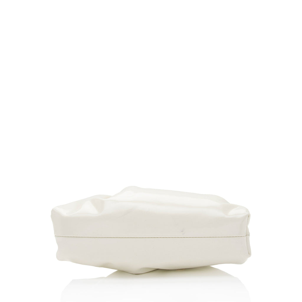 Bottega Veneta Patent Calfskin Mini Pouch (SHF-VdaaY4)