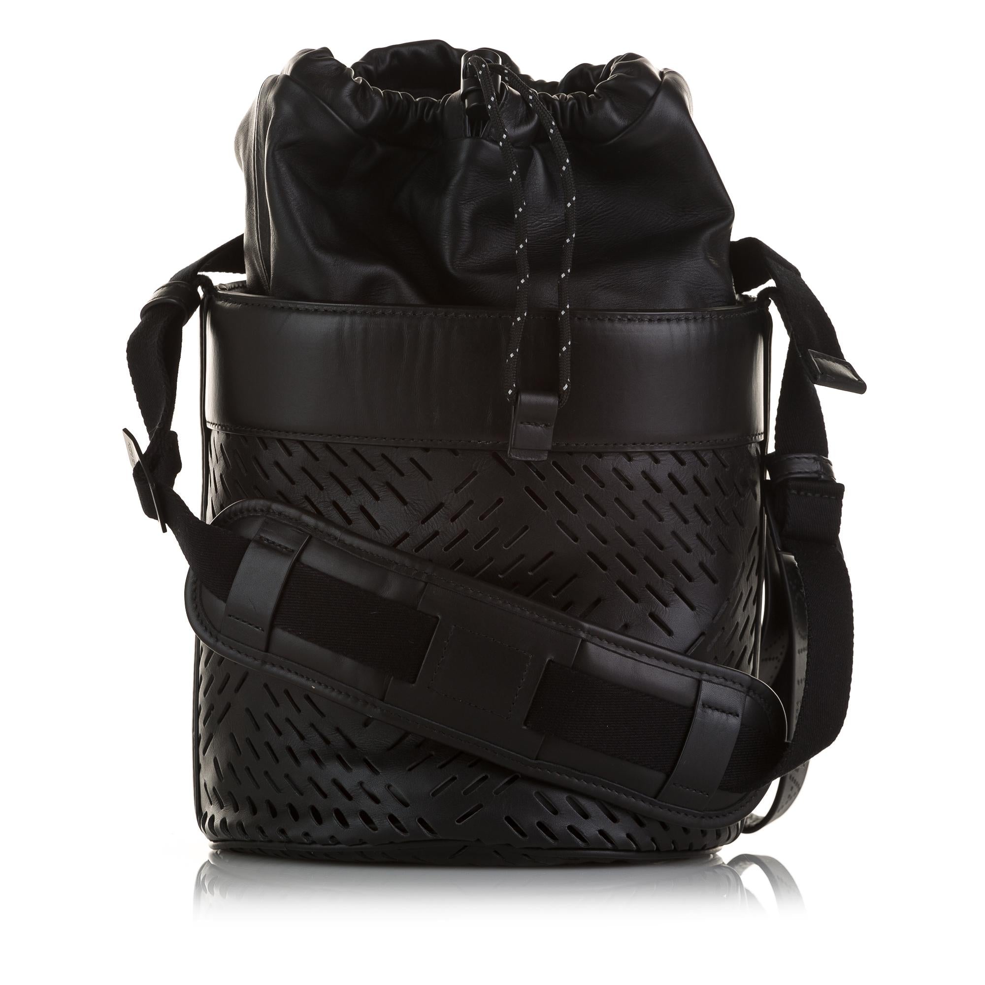 Bottega Veneta Perforated Leather Messenger Bag (SHG-Zcy5dP)