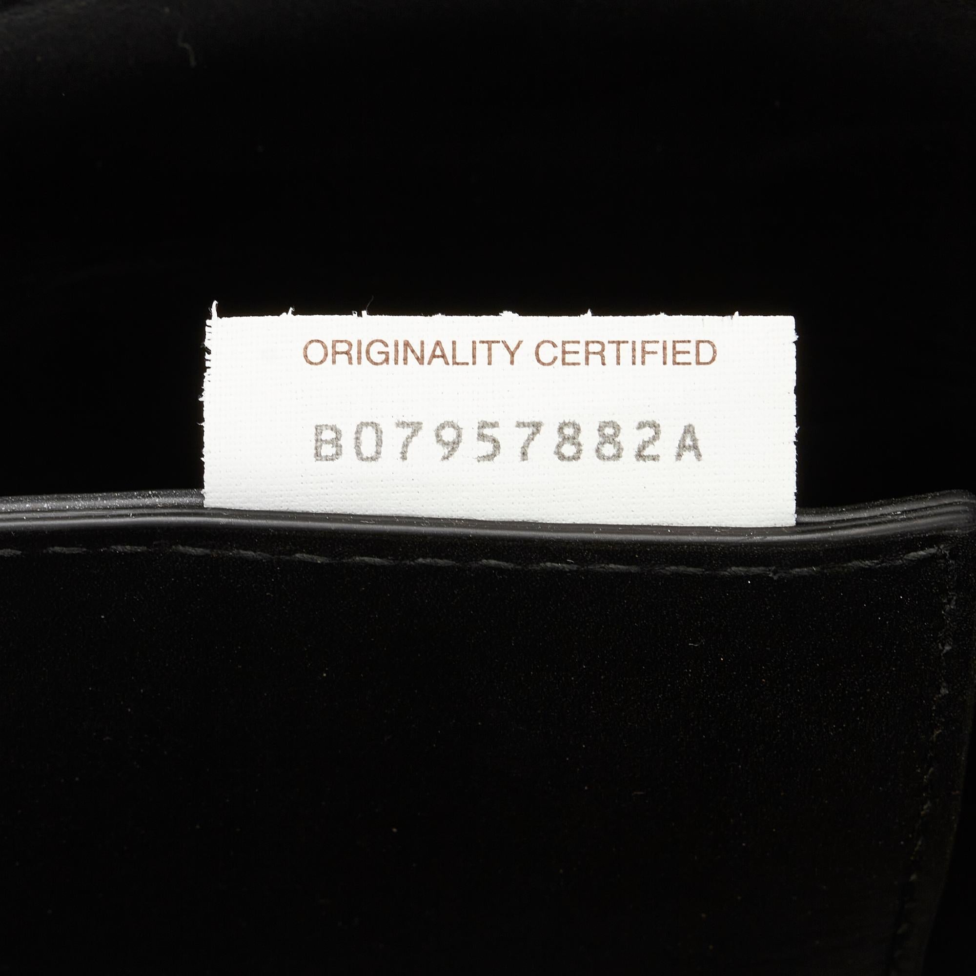Bottega Veneta Perforated Leather Paper Bucket Bag (SHG-d9kZvf)