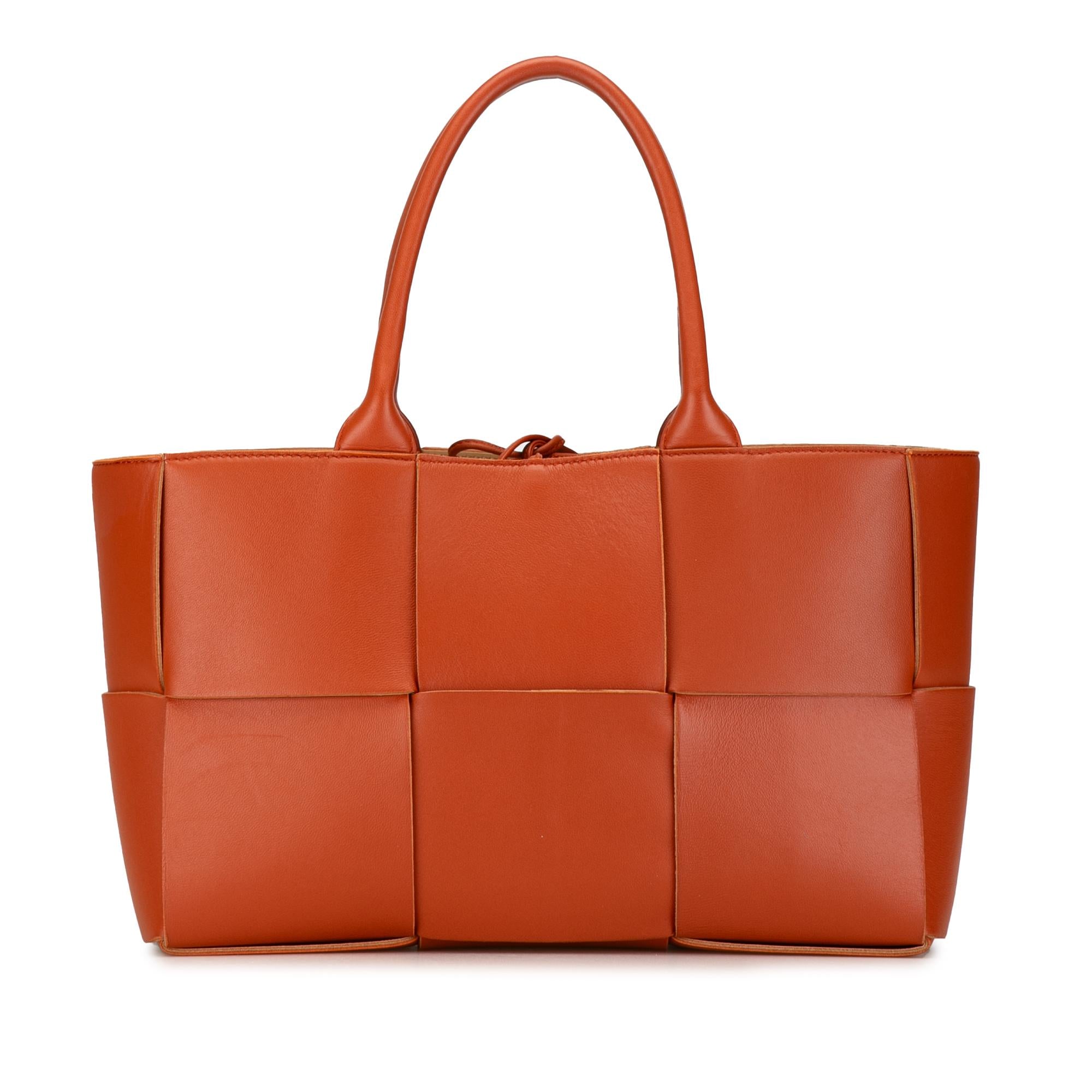 Bottega Veneta Small Arco Tote (SHG-XwSFnF)