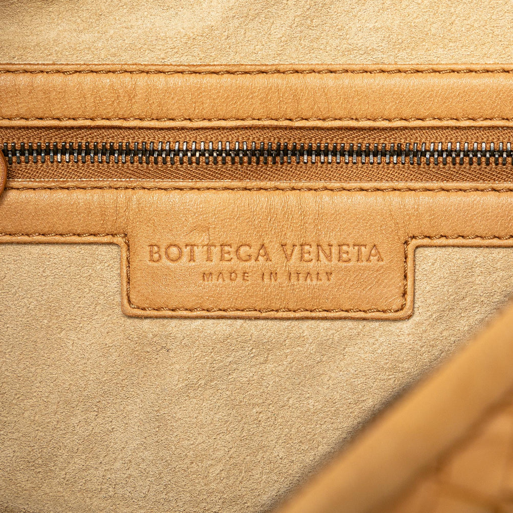 Bottega Veneta Small Embossed Nappa Intrecciato Veneta Hobo (SHG-QKUbKu)