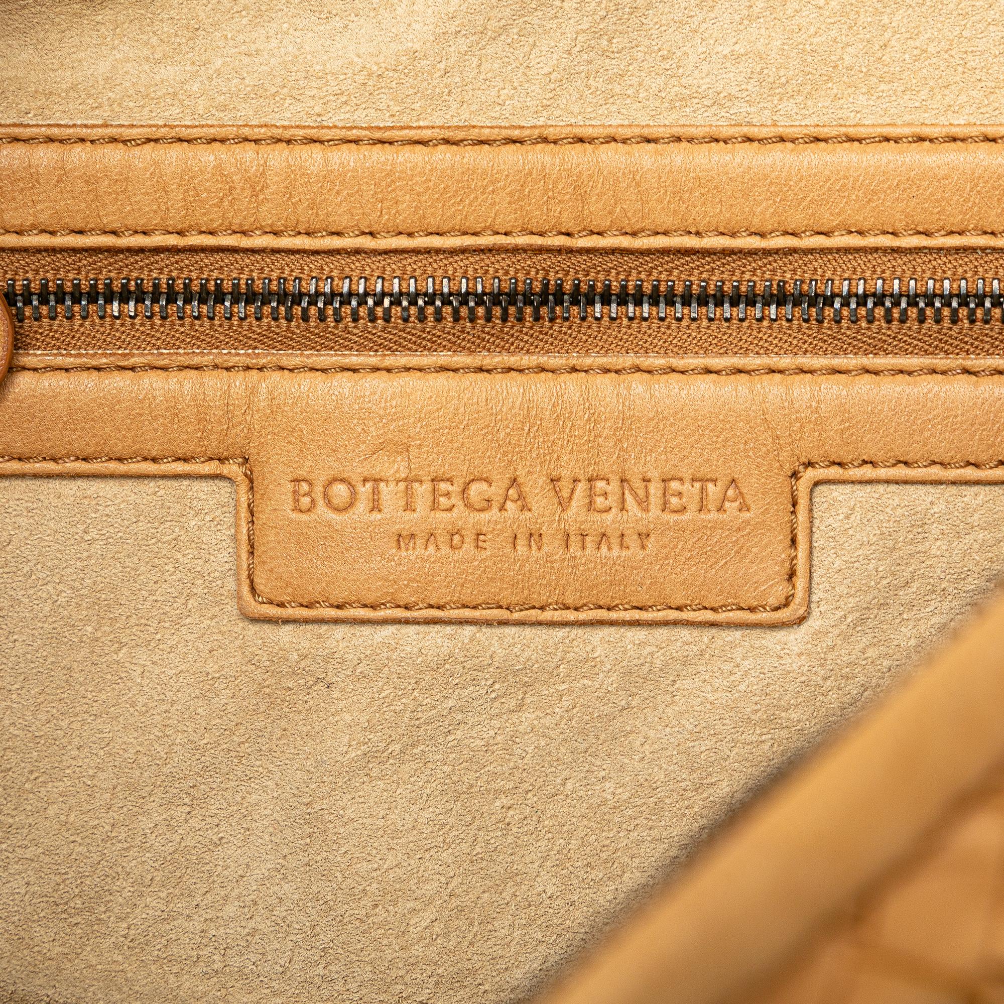 Bottega Veneta Small Embossed Nappa Intrecciato Veneta Hobo (SHG-QKUbKu)