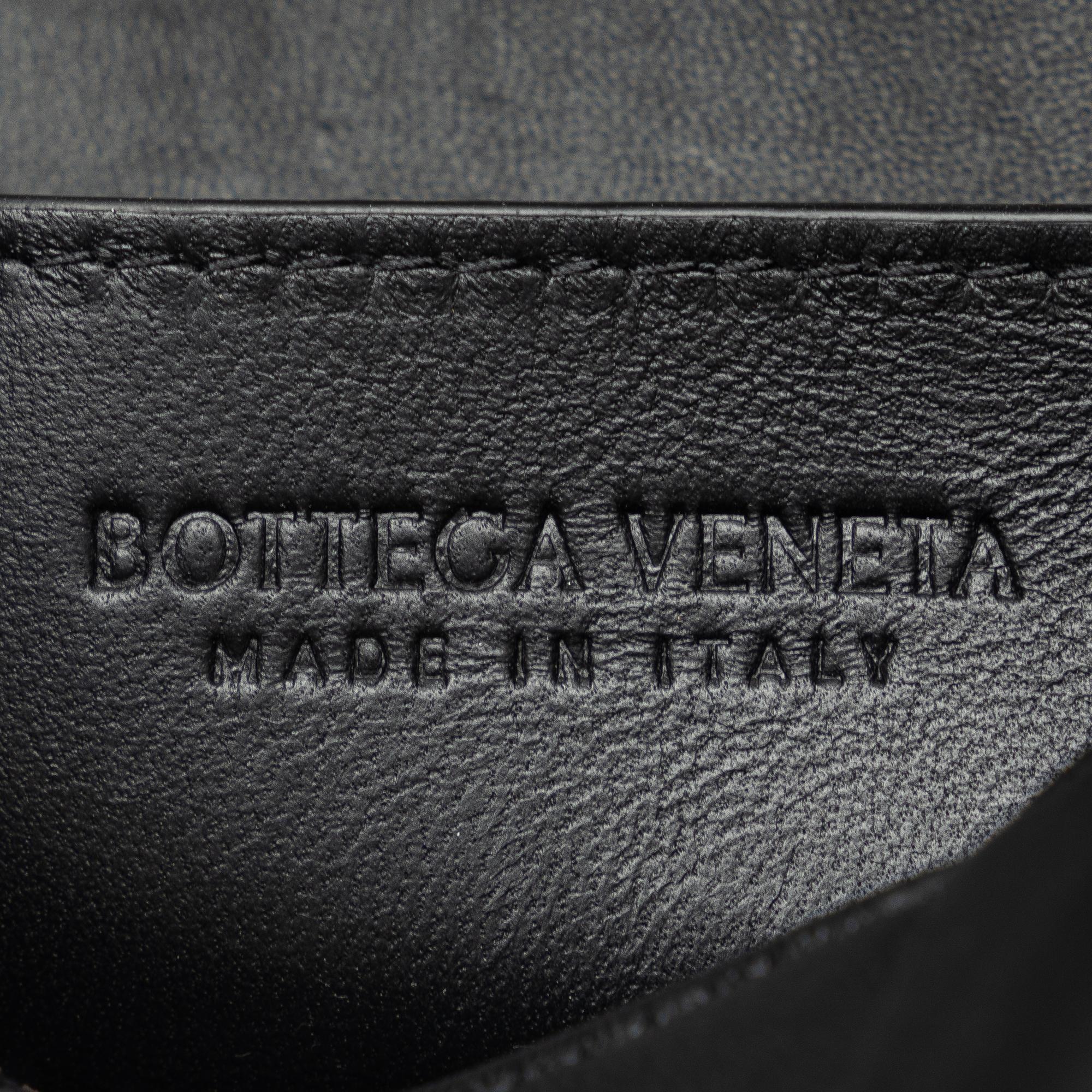 Bottega Veneta Small Intrecciato Brick Cassette (SHG-InFeXB)