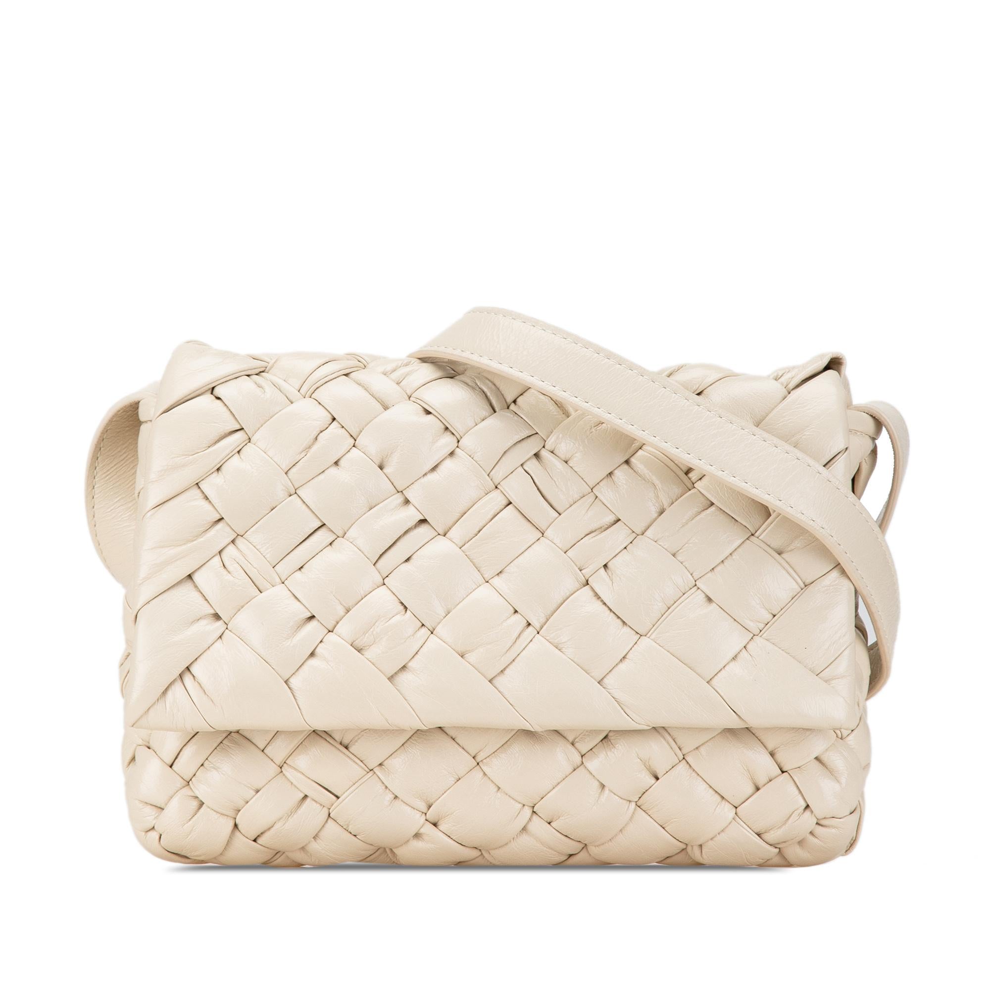 Bottega Veneta Small Intrecciato Rumple Messenger Bag (SHG-N7USVX)