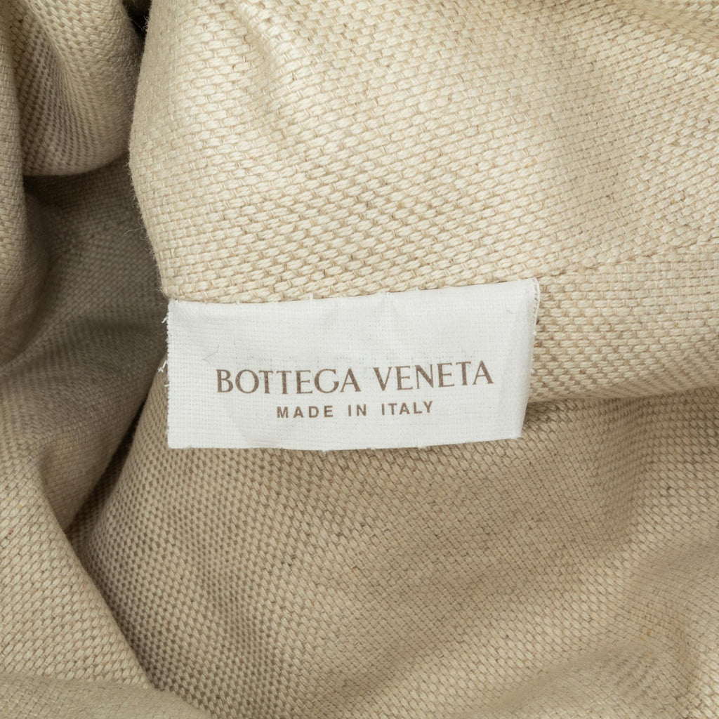 Bottega Veneta Small Kalimero Bucket Bag (SHG-egSmNs)