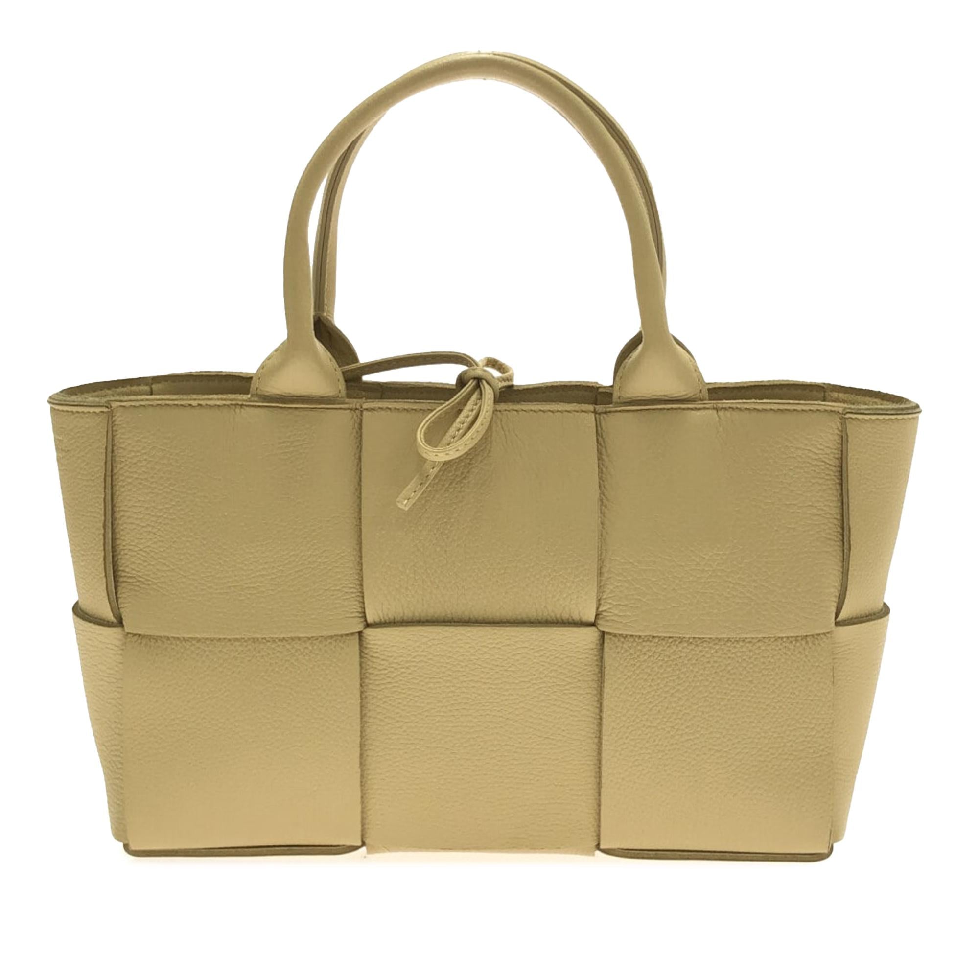 Bottega Veneta Small Maxi Intrecciato Arco Tote (SHG-Trzn18)