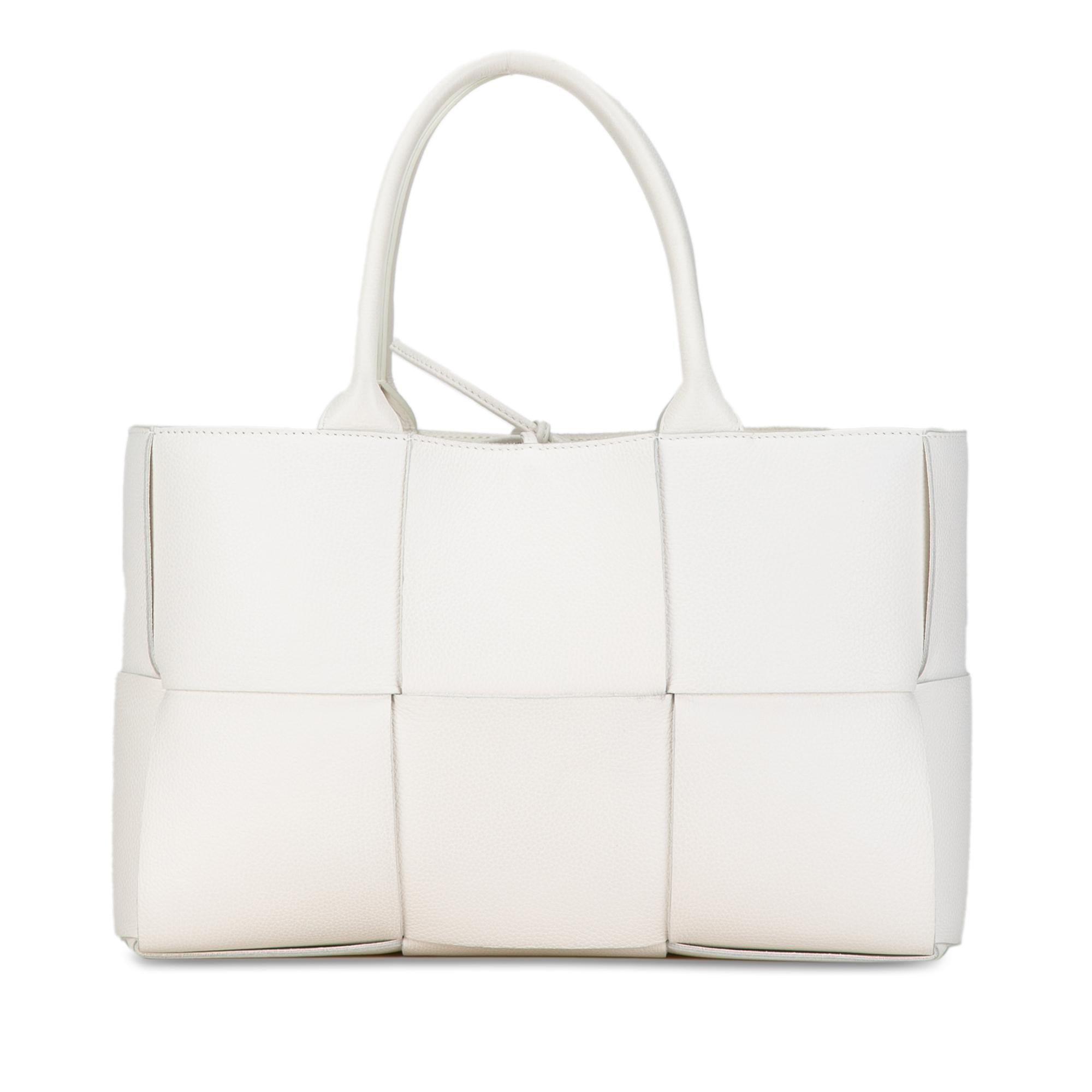 Bottega Veneta Small Maxi Intrecciato Arco Tote (SHG-qlmawG)