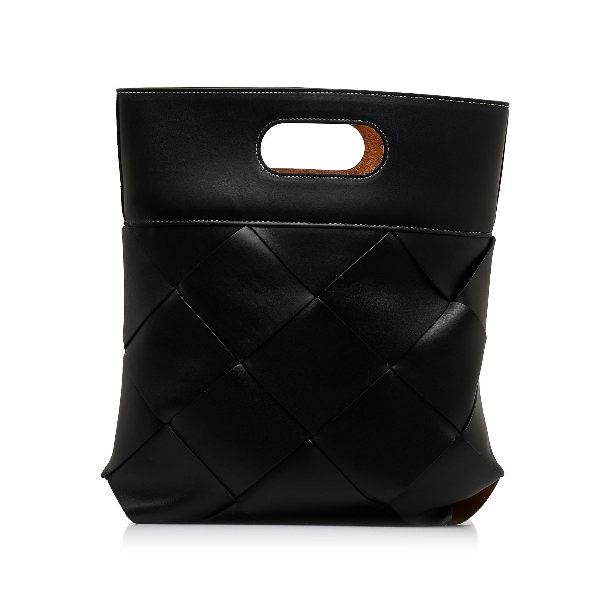 Bottega Veneta Small Maxi Intrecciato Slip Handbag (SHG-kx1s3U)