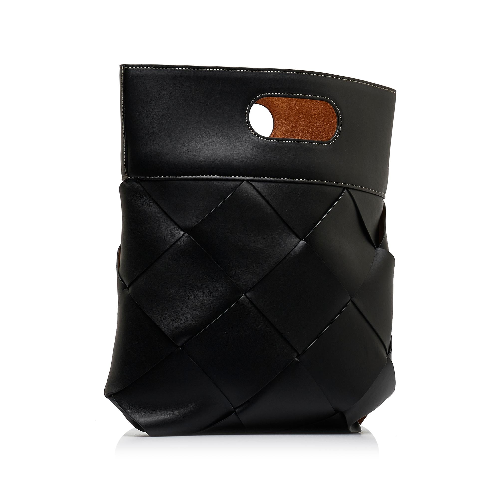 Bottega Veneta Small Maxi Intrecciato Slip Handbag (SHG-kx1s3U)