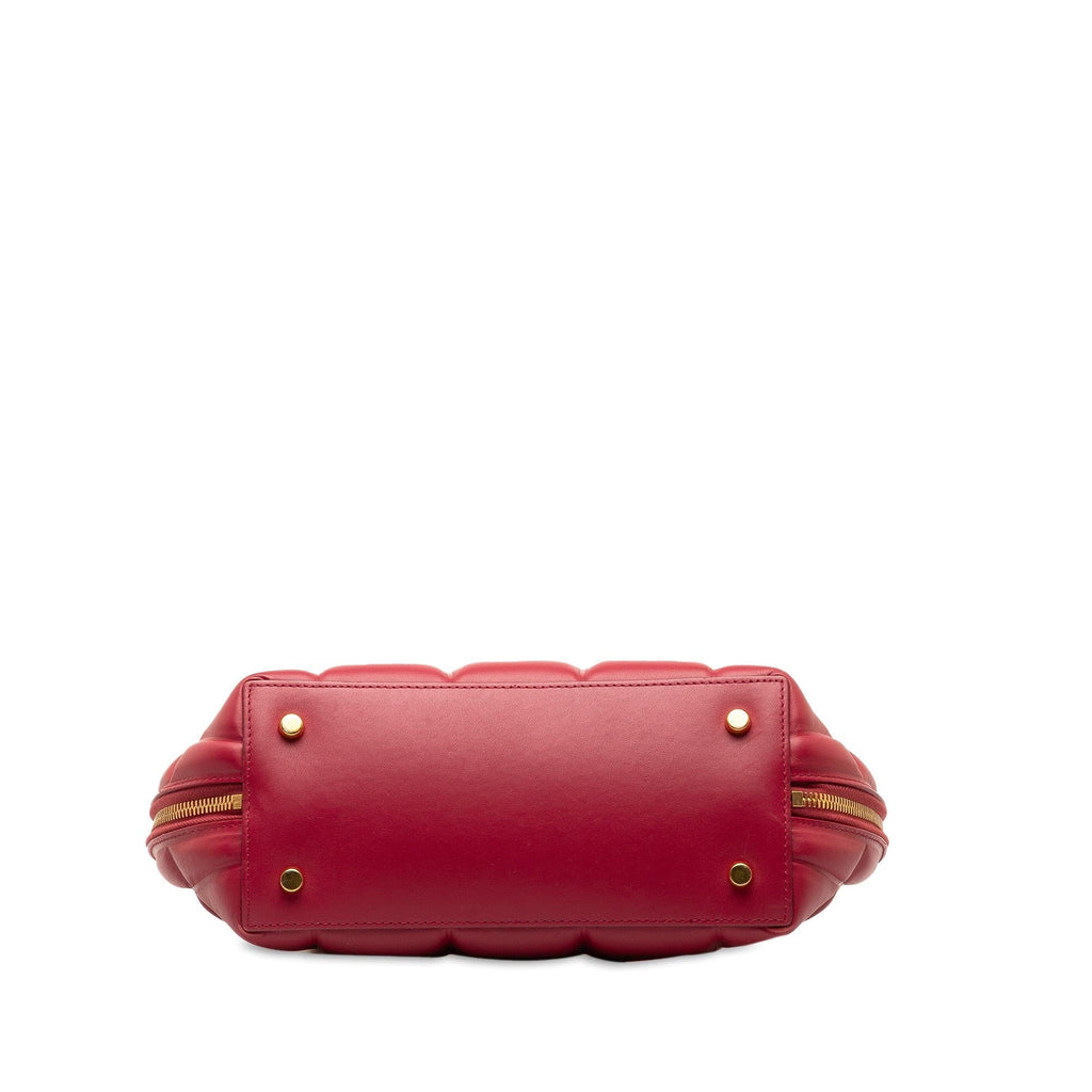 Bottega Veneta Small Padded Swoop Bag (SHG-QMSt6k)