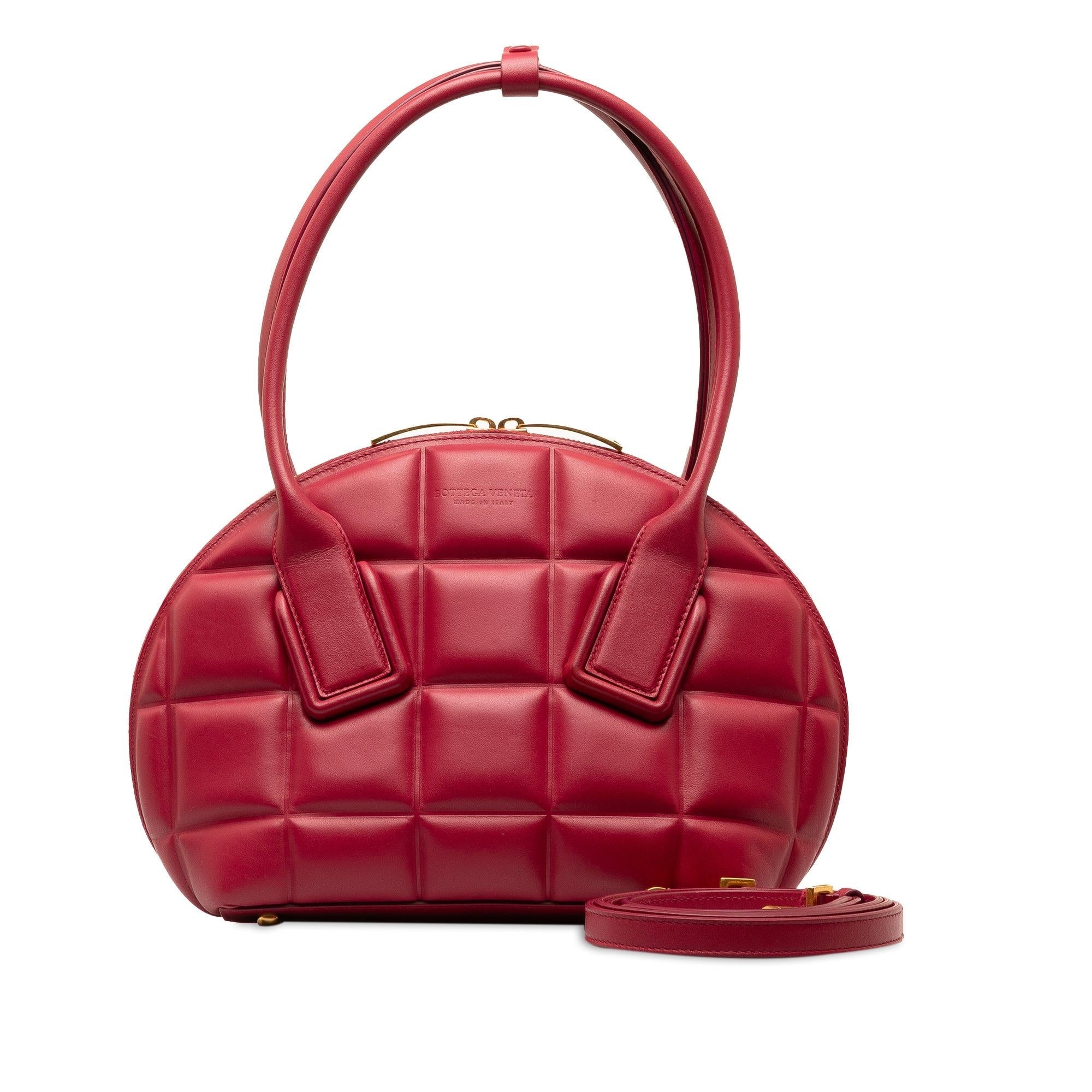 Bottega Veneta Small Padded Swoop Bag (SHG-QMSt6k)