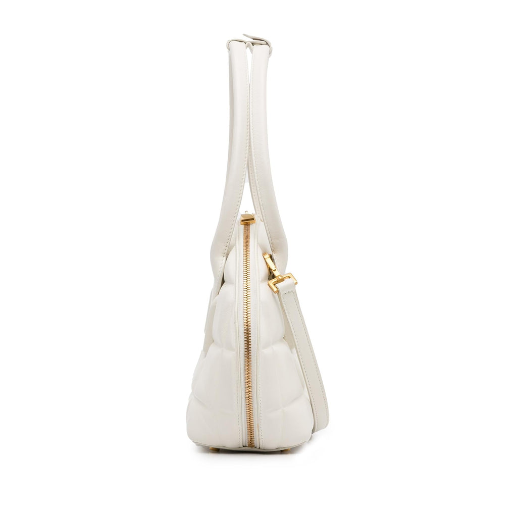 Bottega Veneta Small Padded Swoop Bag (SHG-sGUJs0)