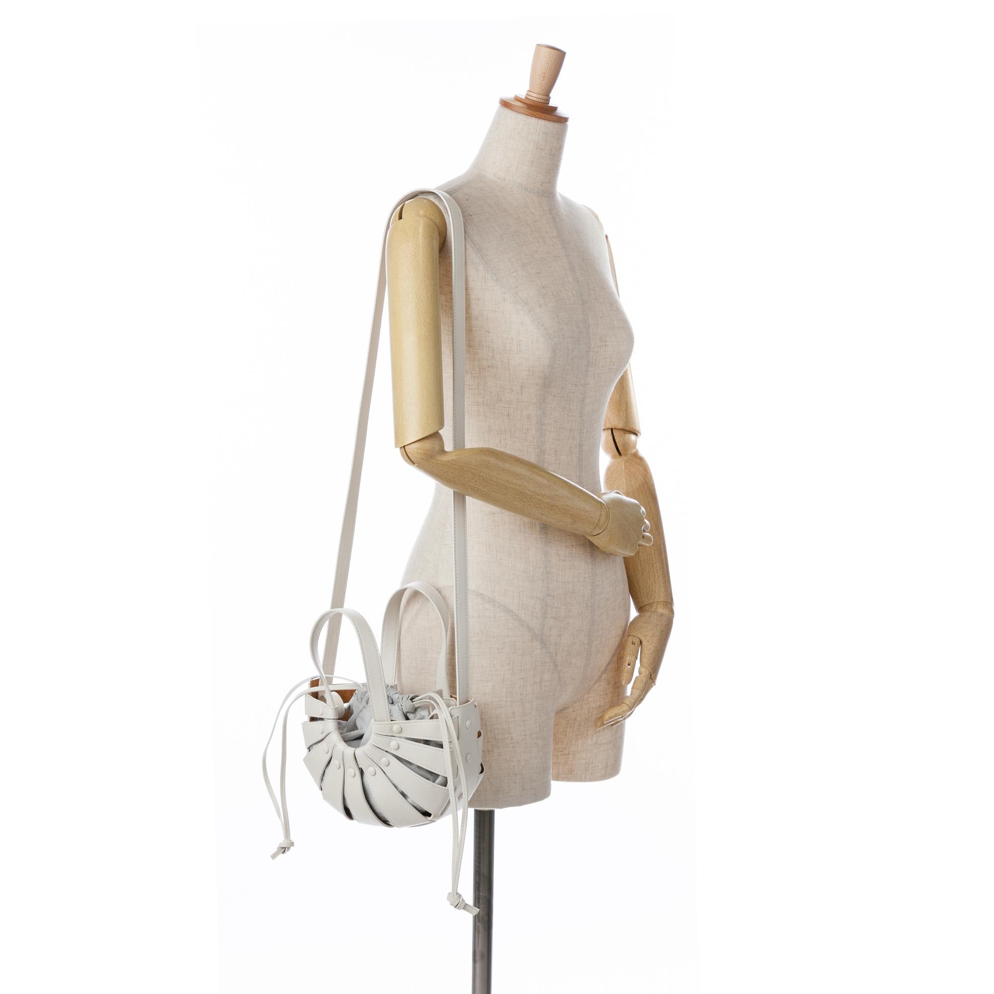 Bottega Veneta Small The Shell (SHG-6zJC6v)