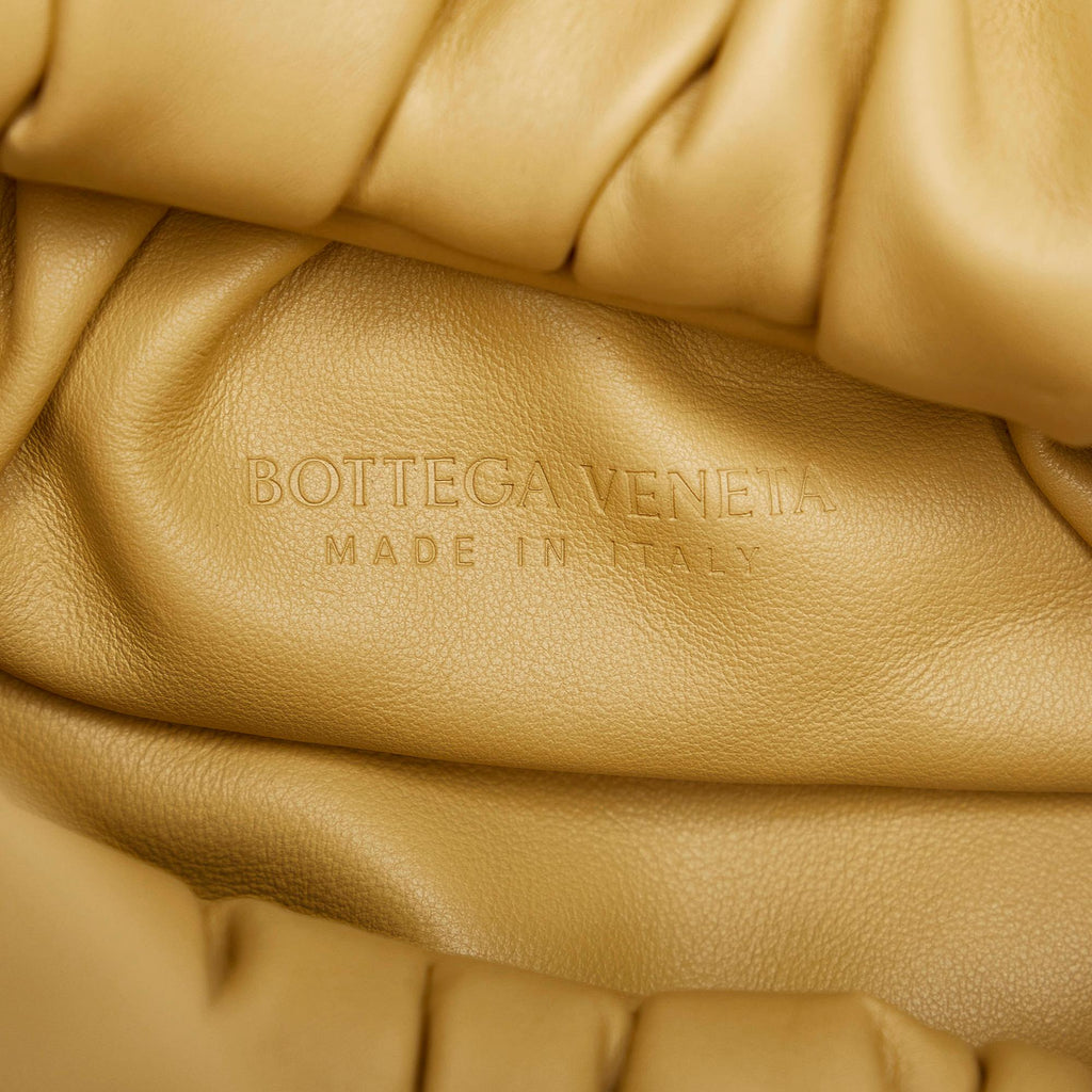 Bottega Veneta Small The Shoulder Pouch (SHG-FVvleR)