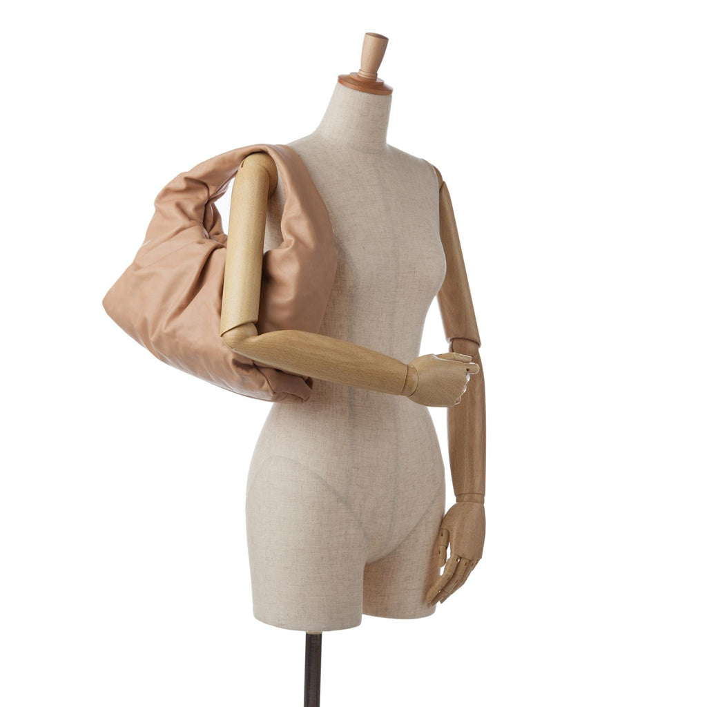 Bottega Veneta Small The Shoulder Pouch (SHG-ODXaJb)