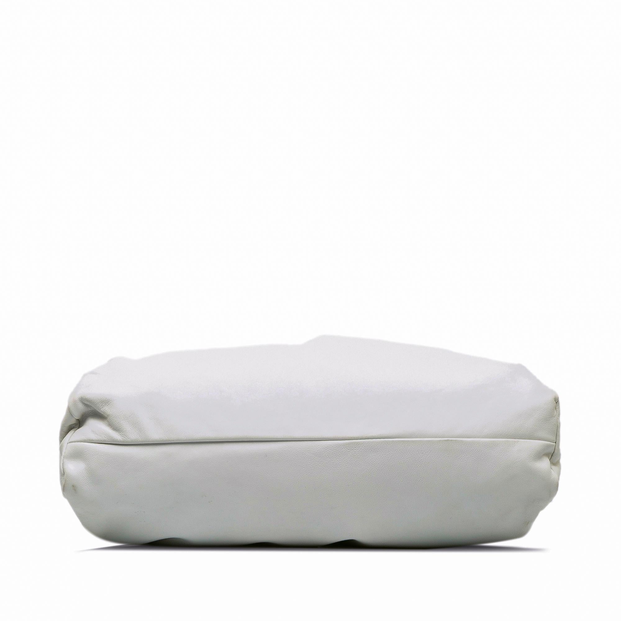 Bottega Veneta Small The Shoulder Pouch (SHG-bYVvdG)
