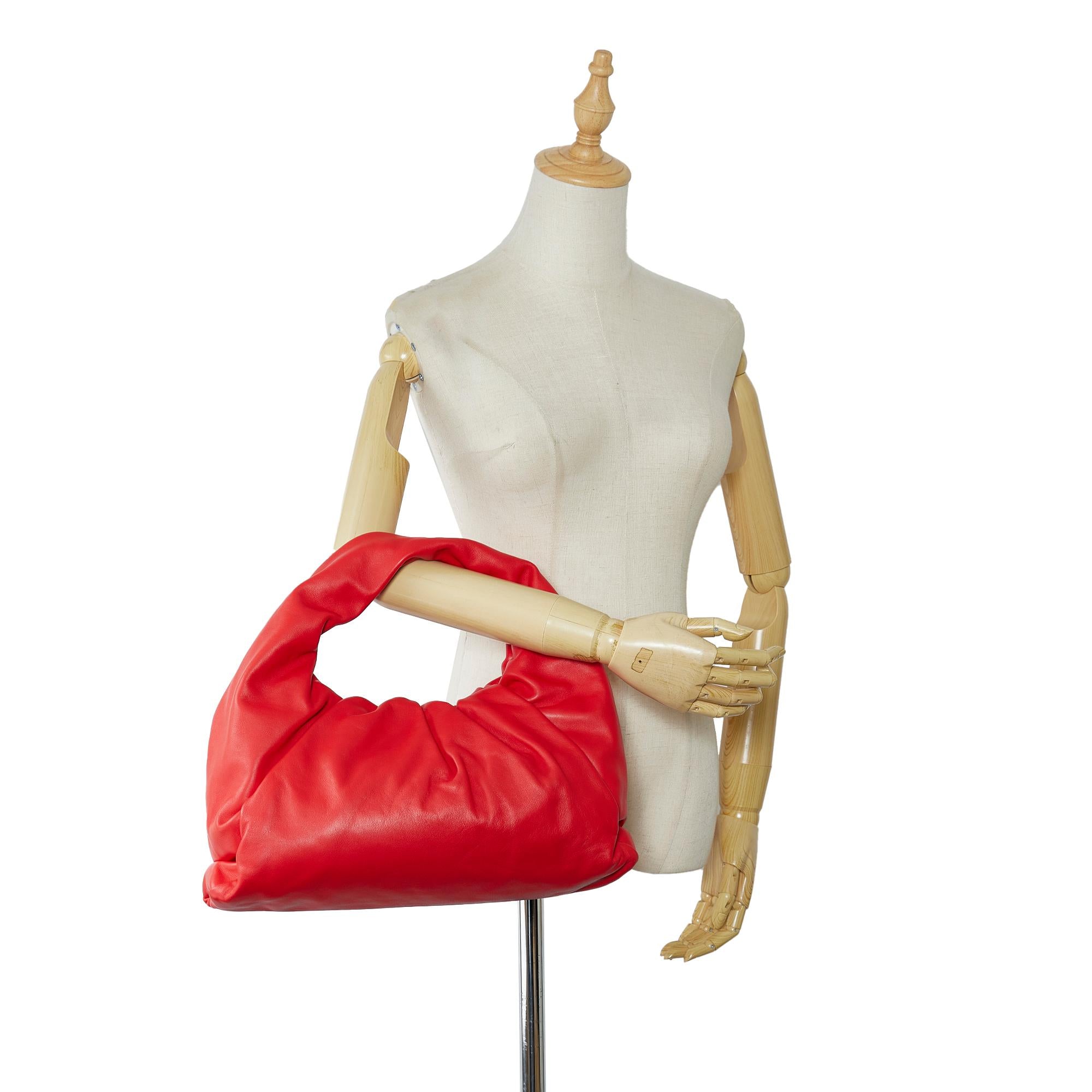 Bottega Veneta Small The Shoulder Pouch (SHG-pcEdh3)