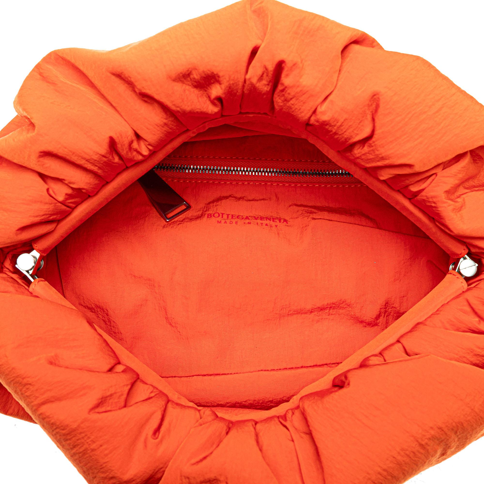 Bottega Veneta The Body Pouch (SHG-RGpOdP)