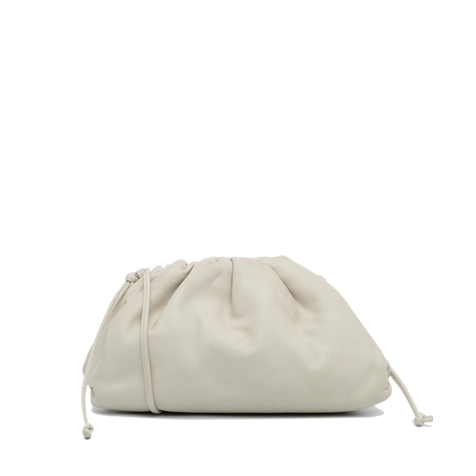 Bottega Veneta The Mini Pouch (SHG-hrtdsy)