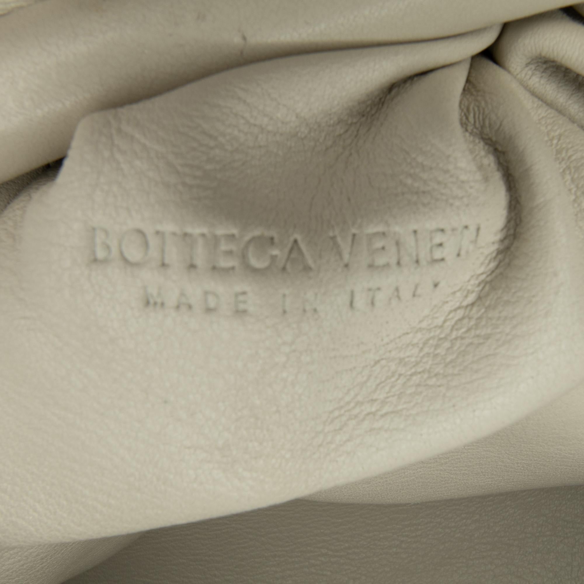 Bottega Veneta The Mini Pouch (SHG-BDlGAL)