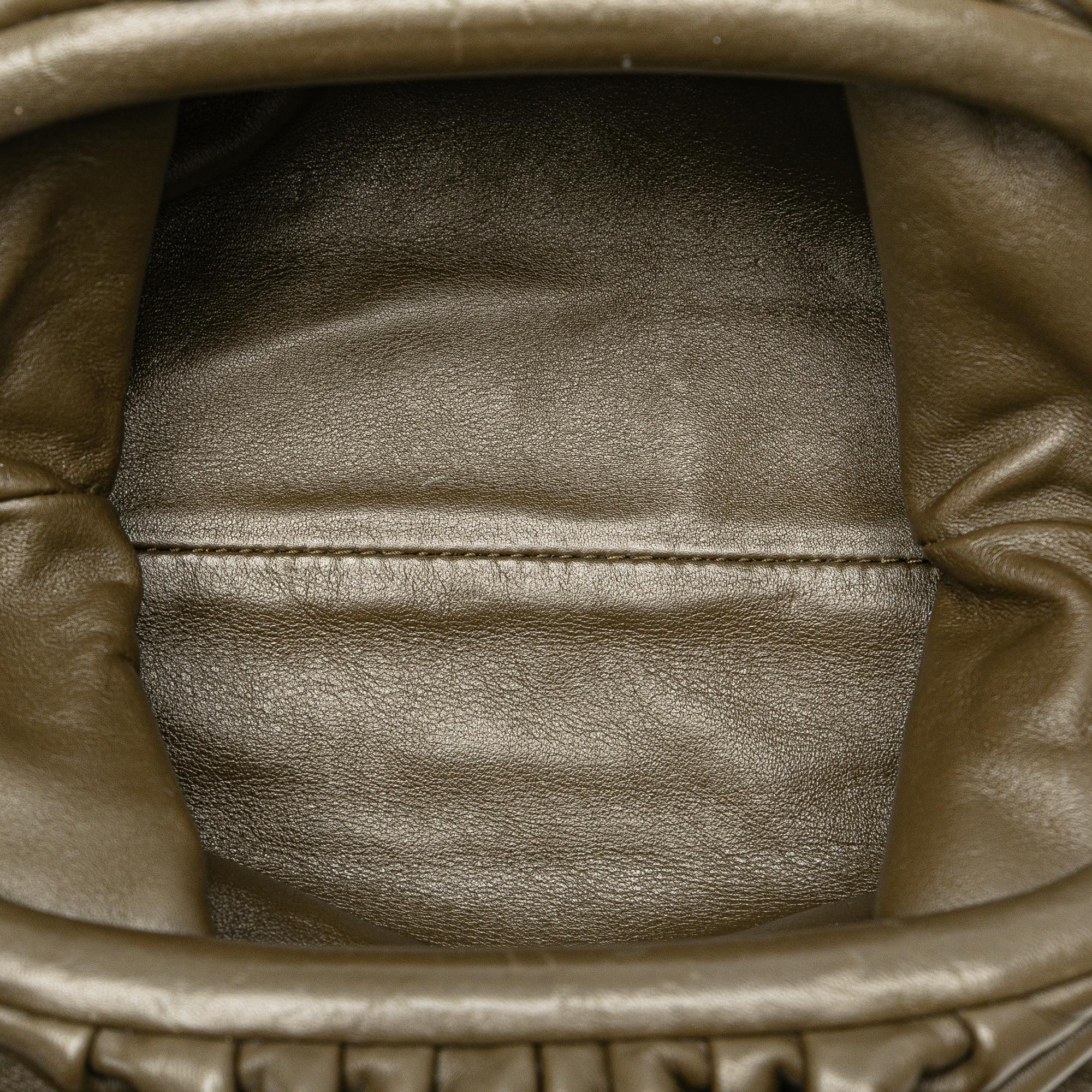 Bottega Veneta The Mini Pouch (SHG-C8e0jP)