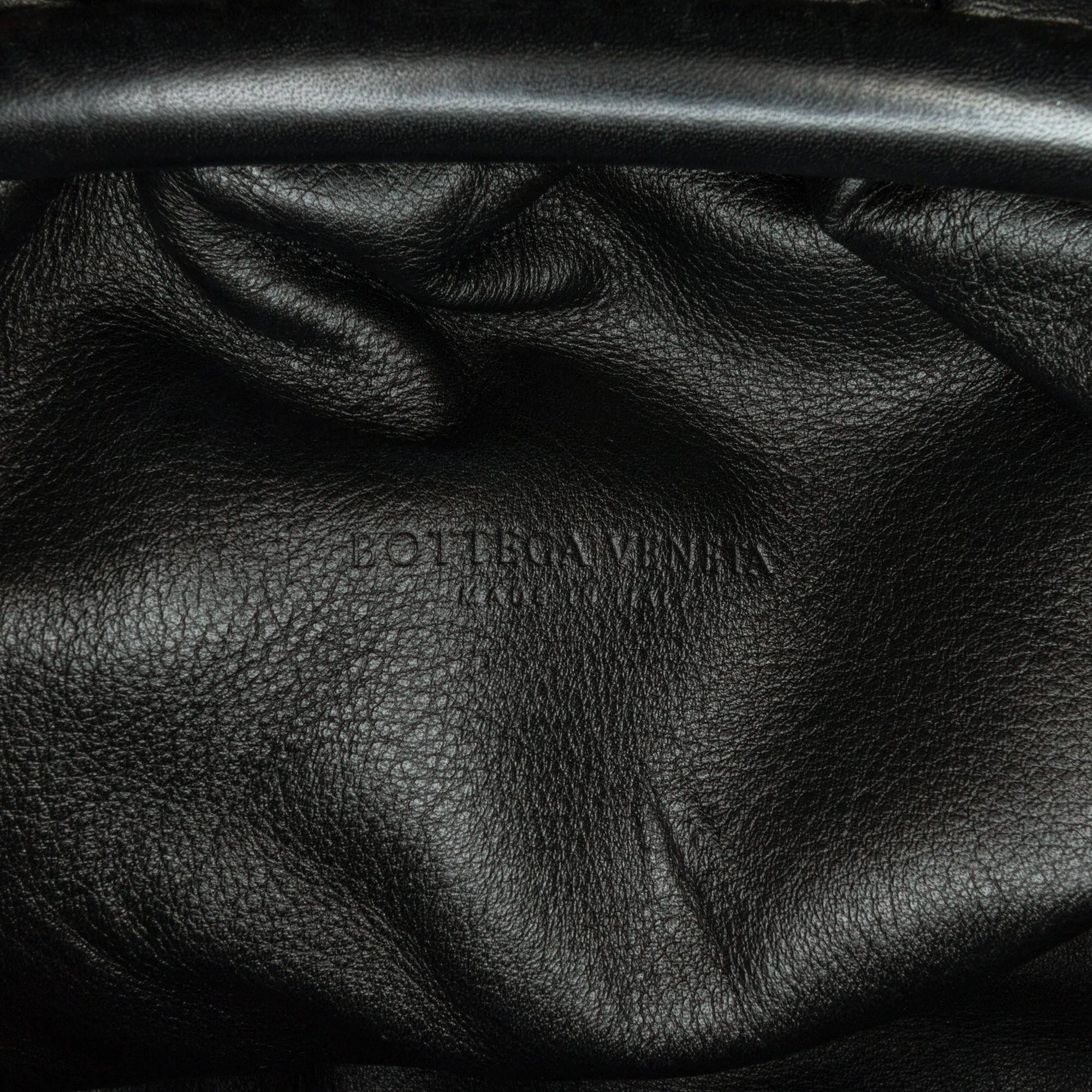 Bottega Veneta The Pouch Clutch (SHG-FyQX4S)