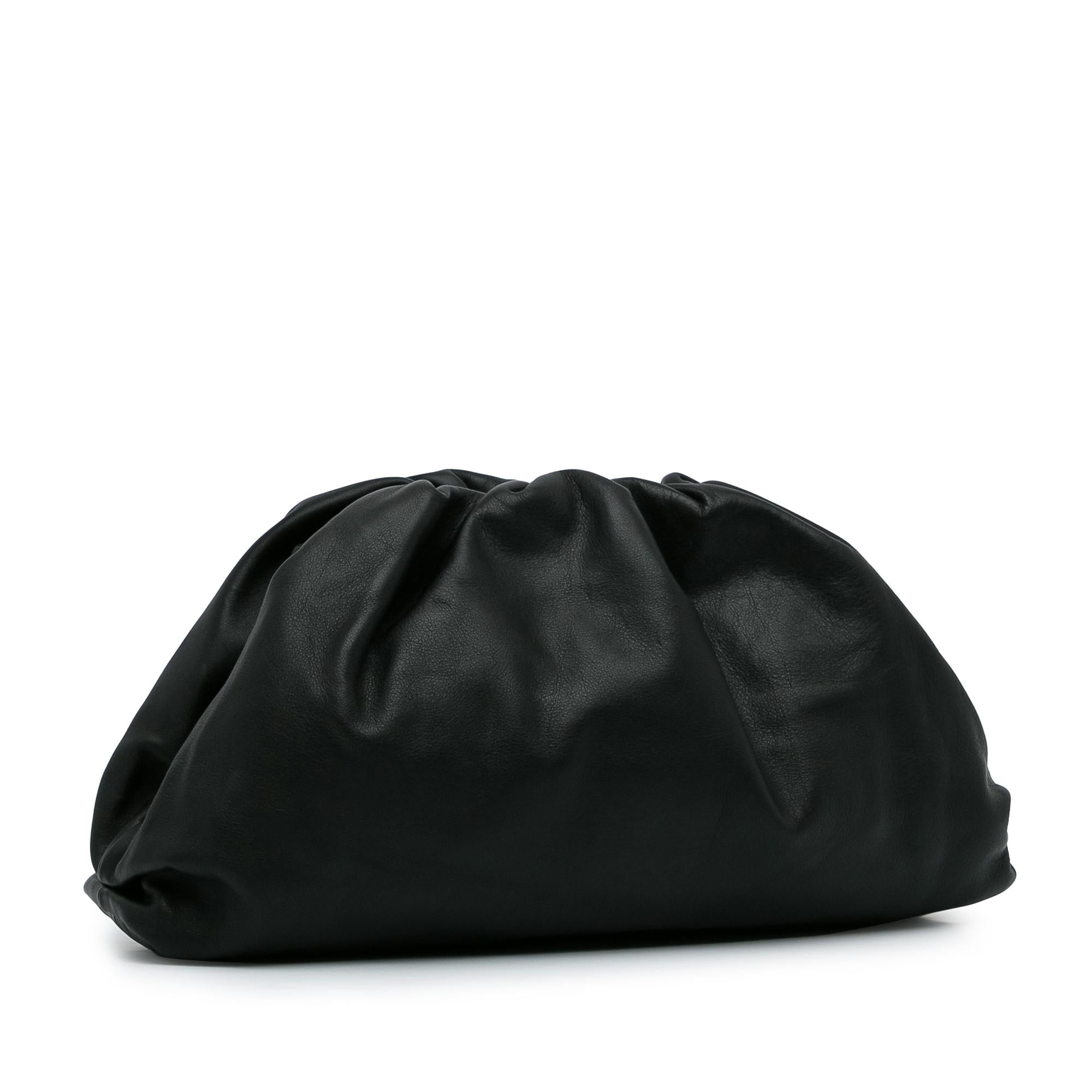 Bottega Veneta The Pouch Clutch (SHG-FyQX4S)