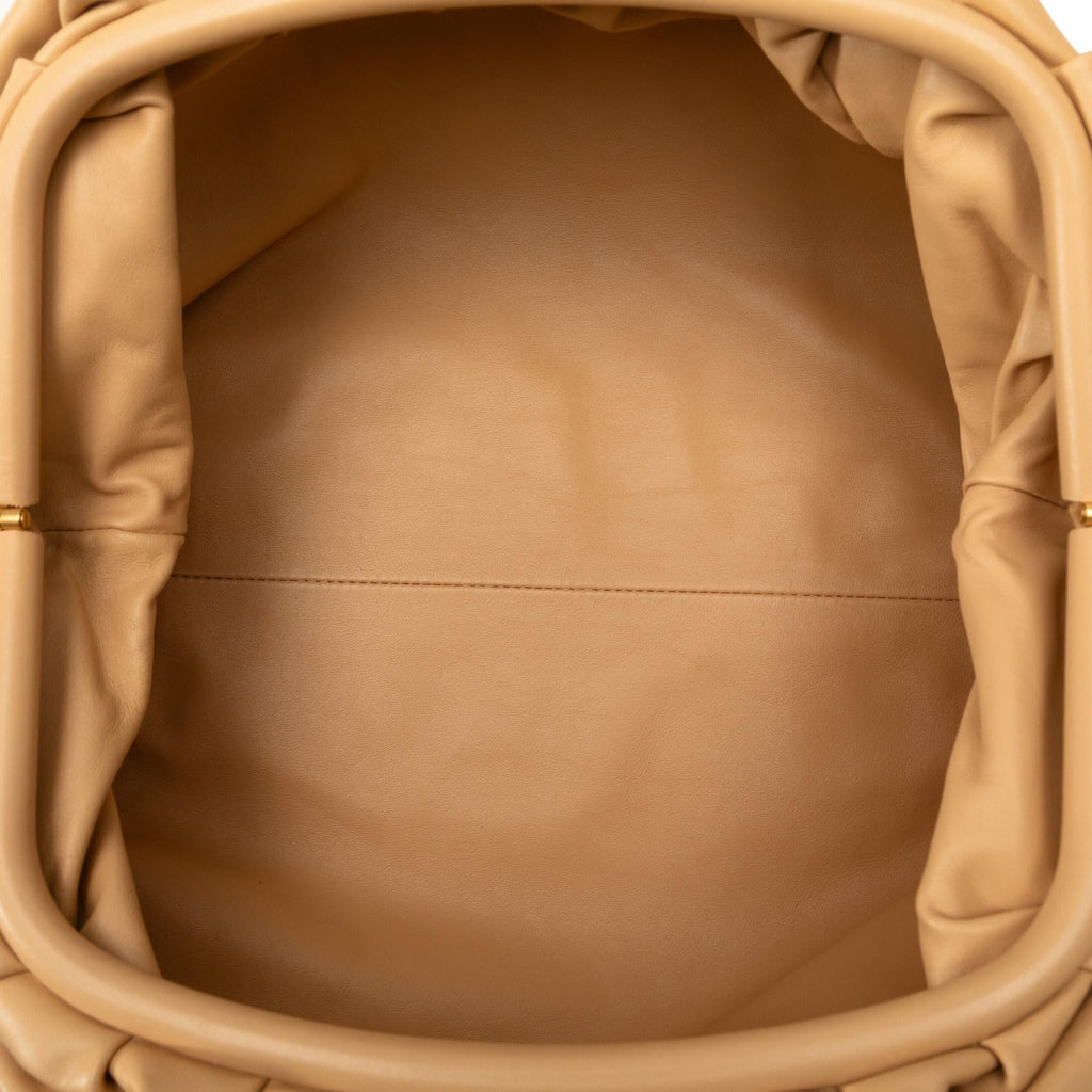 Bottega Veneta The Pouch Clutch (SHG-Fu2vI1)
