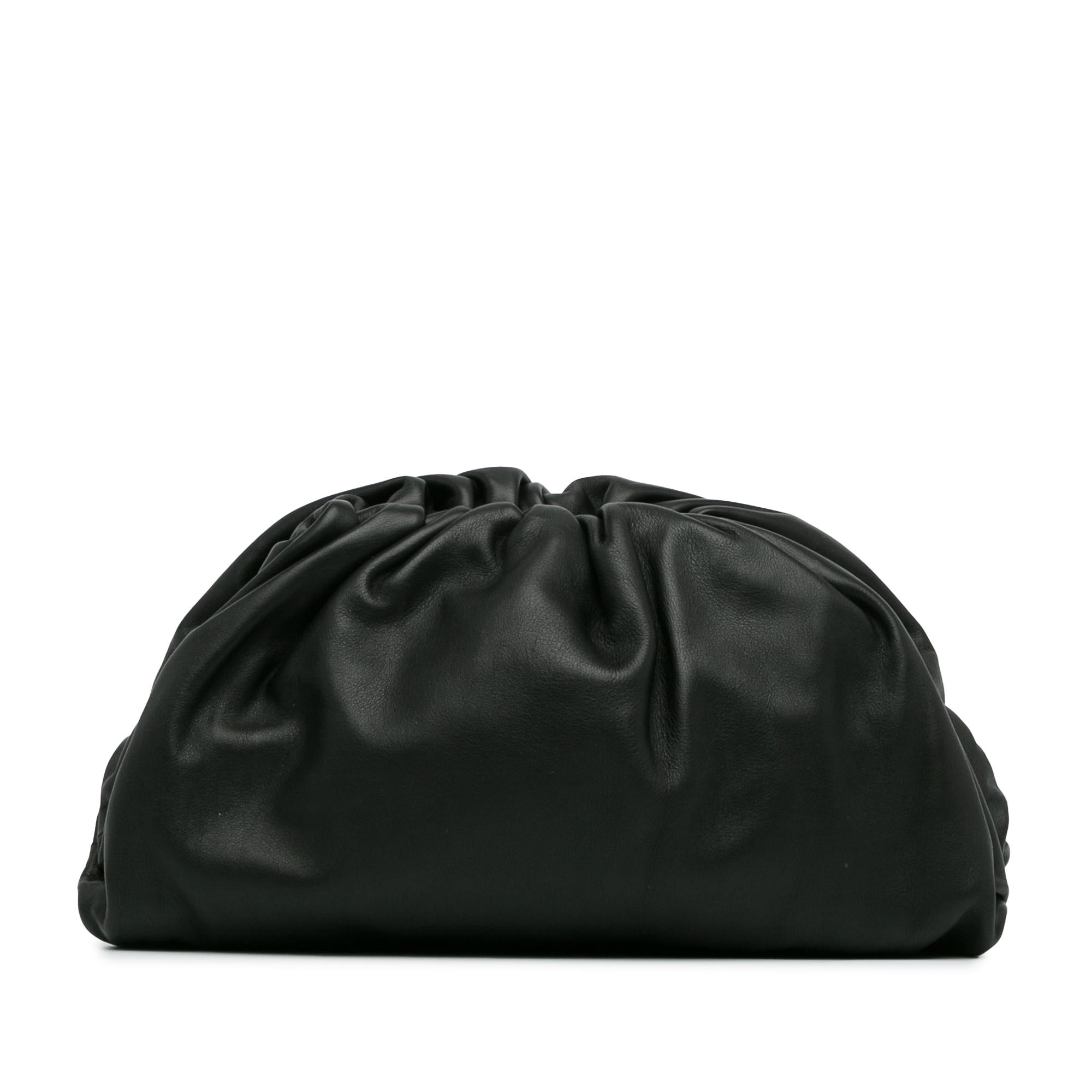 Bottega Veneta The Pouch Clutch (SHG-lpaDv5)
