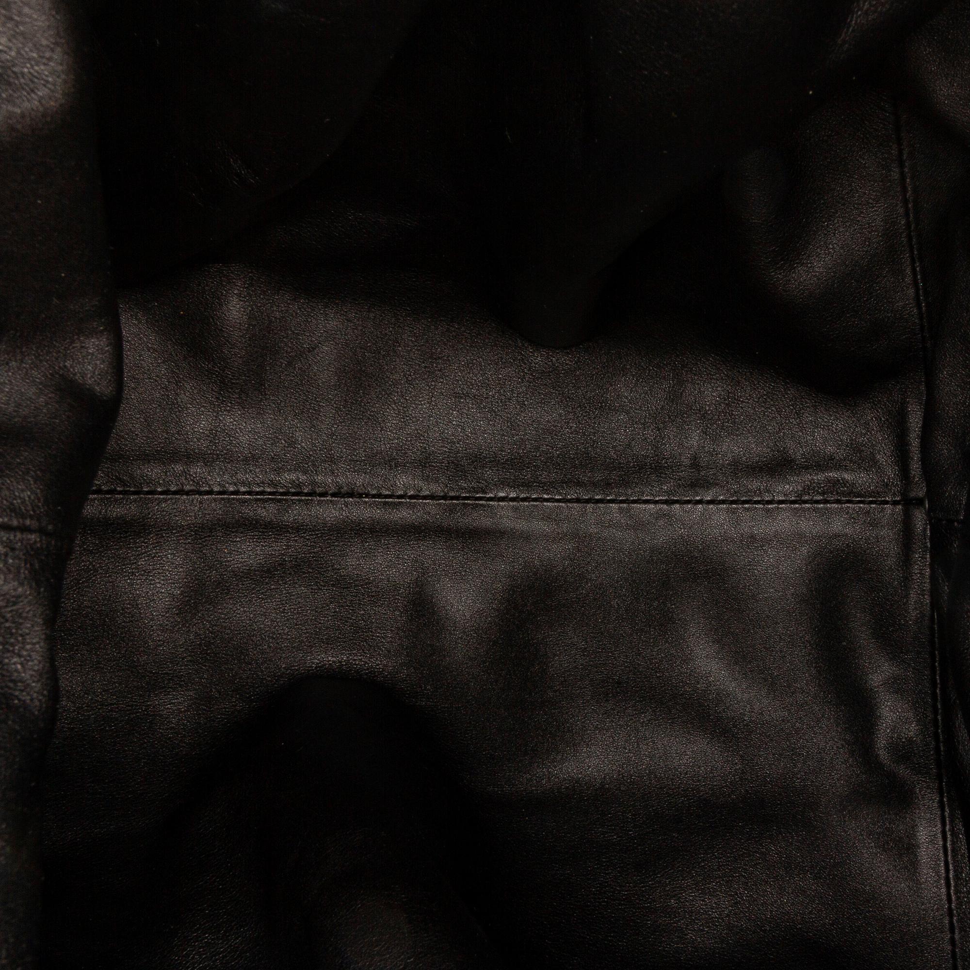 Bottega Veneta The Pouch (SHG-A0mXHt)
