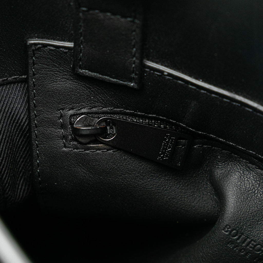 Bottega Veneta The Slot Crossbody (SHG-rruDkG)
