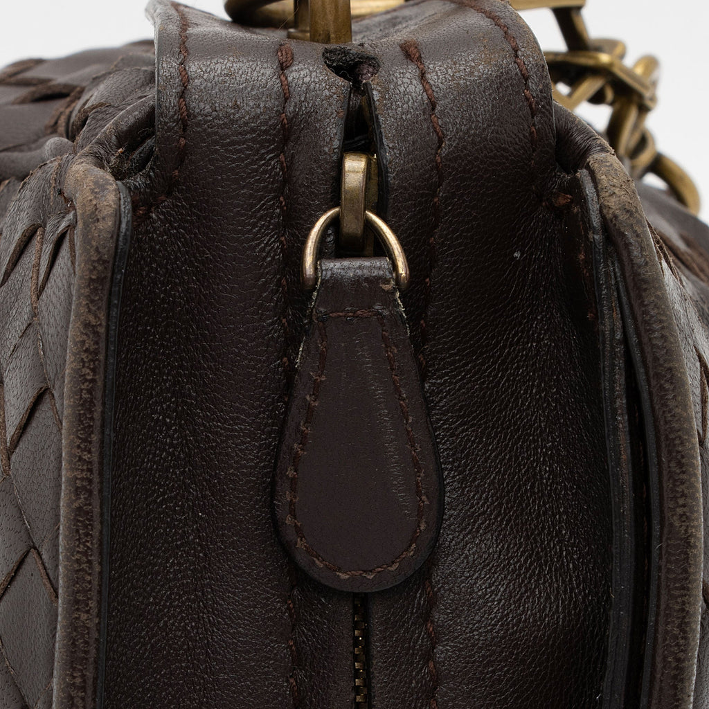 Bottega Venetta Inrecciato Nappa Shoulder Bag (SHF-J45QSZ)