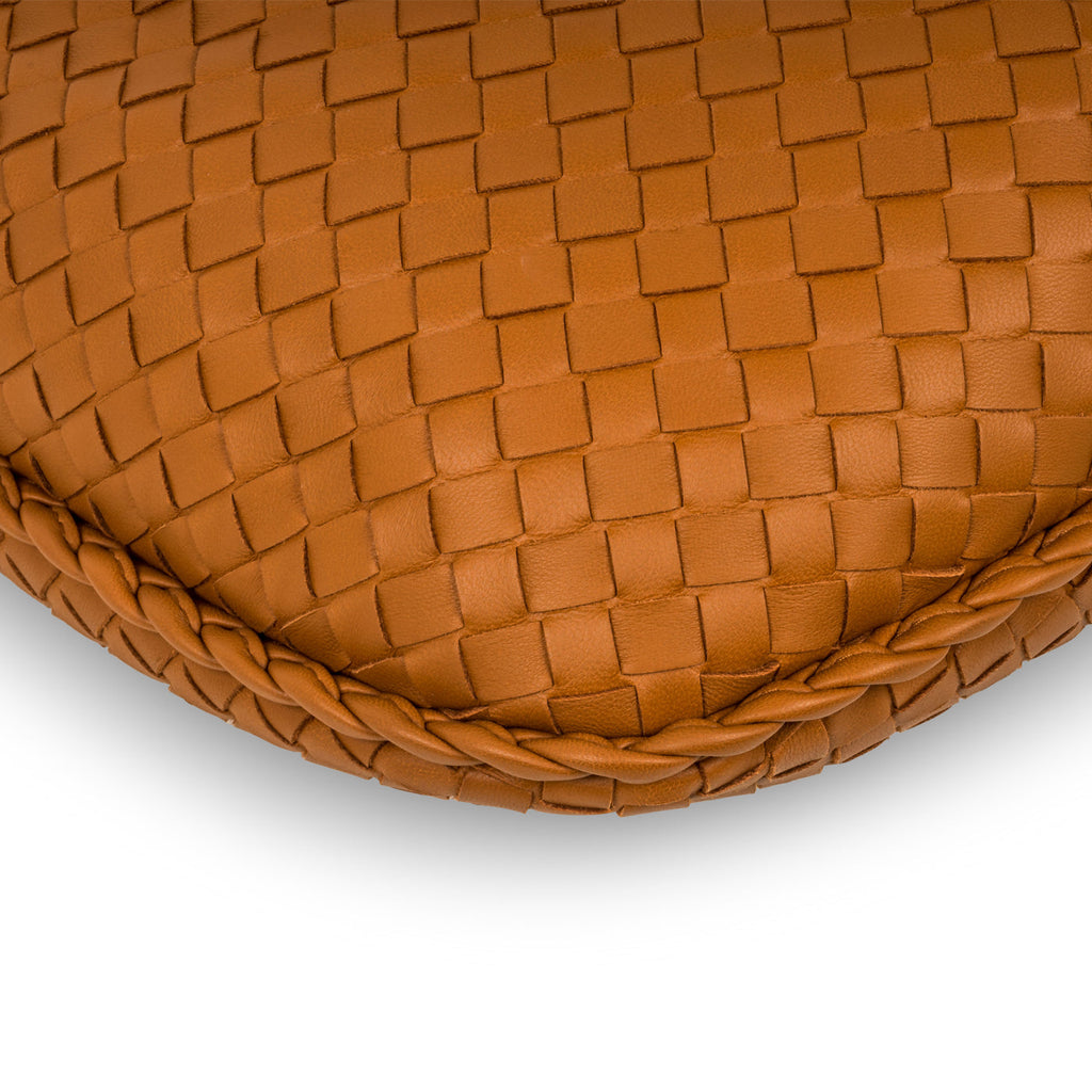 Bottega Veneta Medium Veneta Hobo