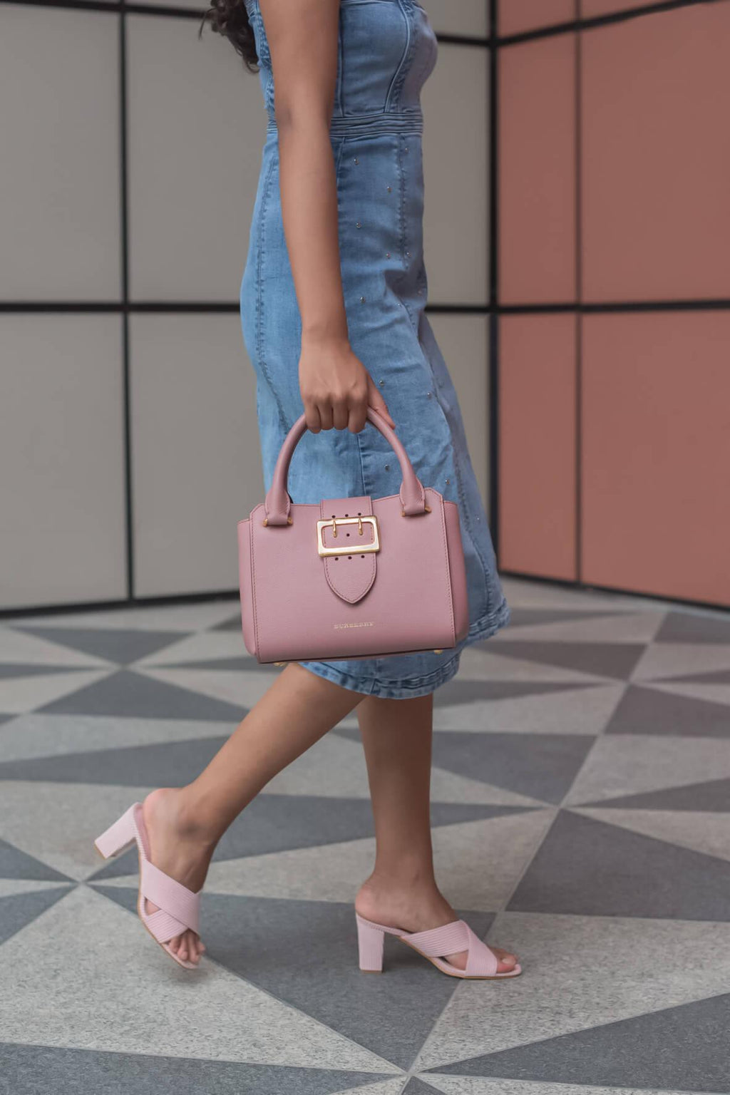 Soft Grain Small Buckle Tote Pink