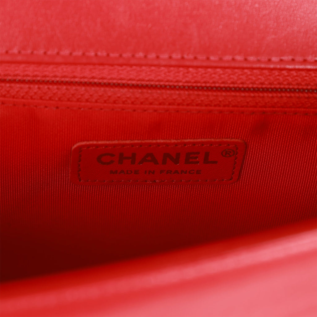 Pre-owned Chanel New Medium Boy Bag Red Lambskin Antique Gold Hardware