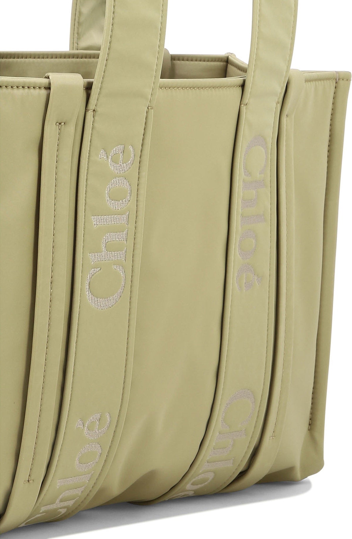 Woody Medium Shoulder Bag