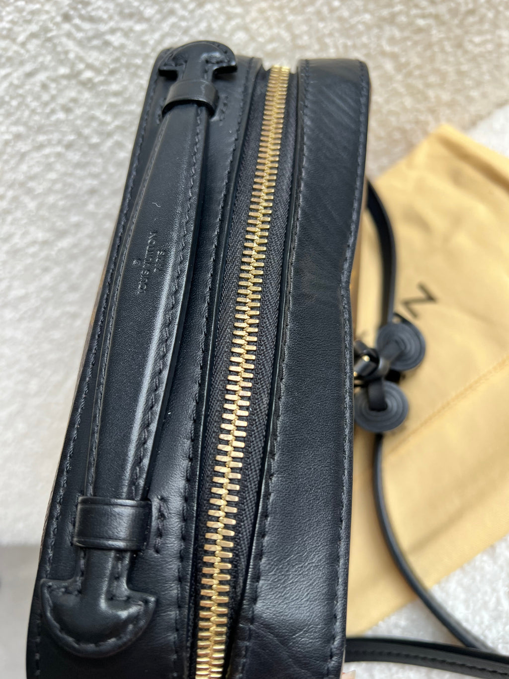 Louis Vuitton Saintonge Black and Monogram
