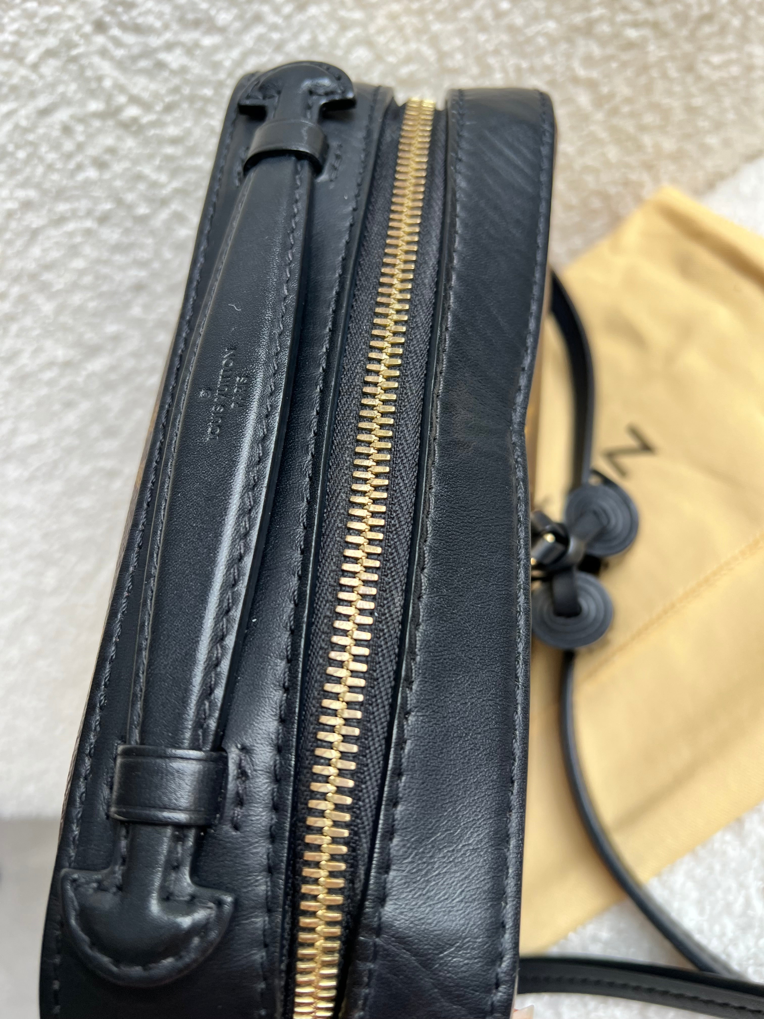 Louis Vuitton Saintonge Black and Monogram