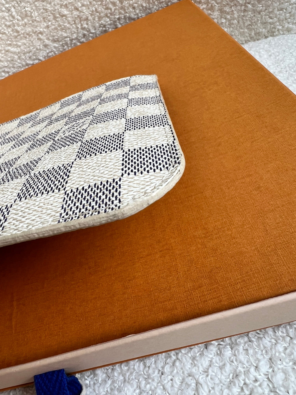 Louis Vuitton Pouch (from Neverfull MM) in Damier Azur