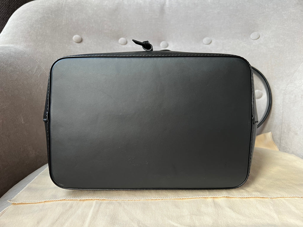 Louis Vuitton Neo Noe Bucket Bag Black Epi (RRP £1,930)