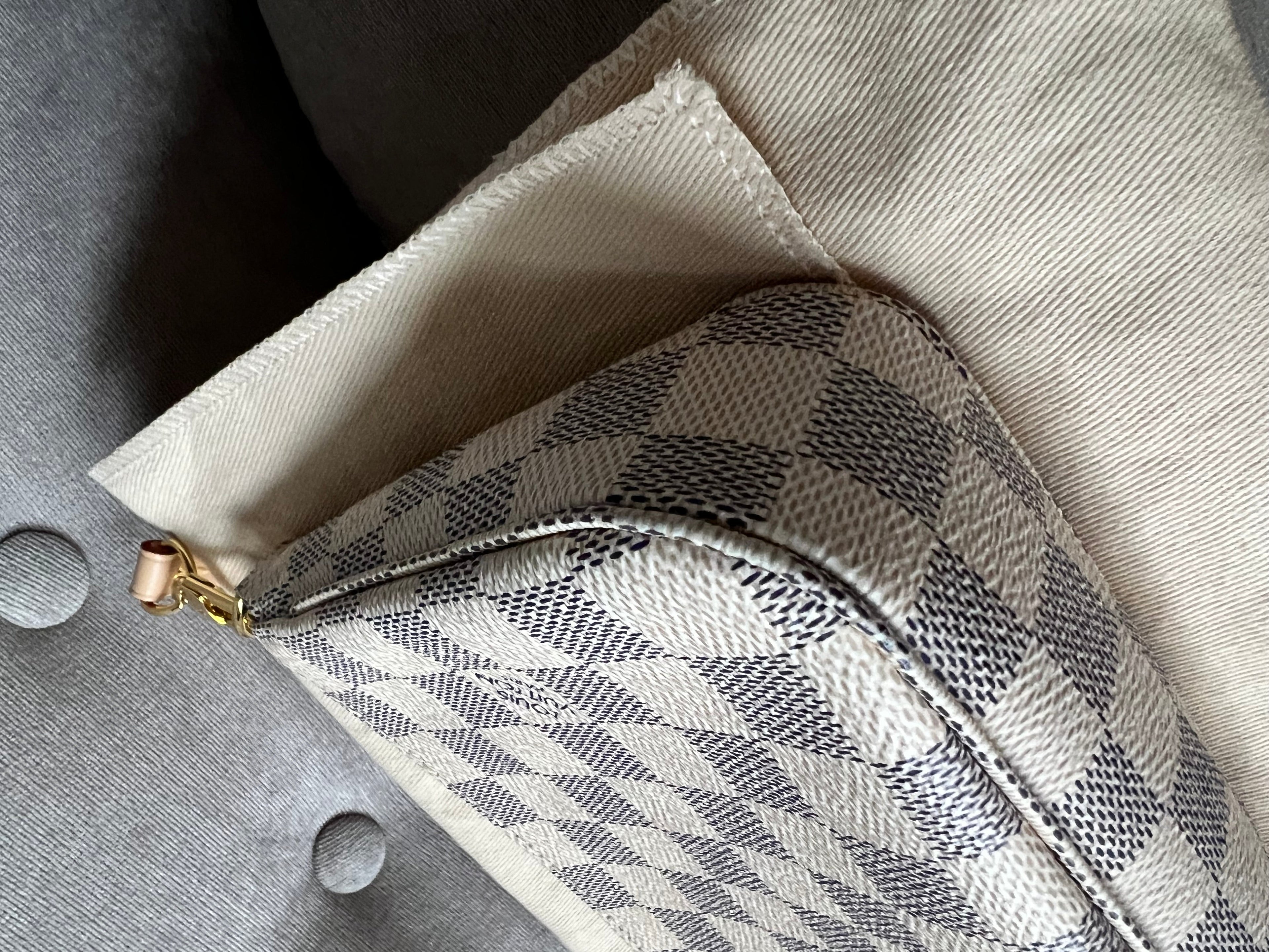 Louis Vuitton Pochette Accessoires Damier Azur (RRP £970)