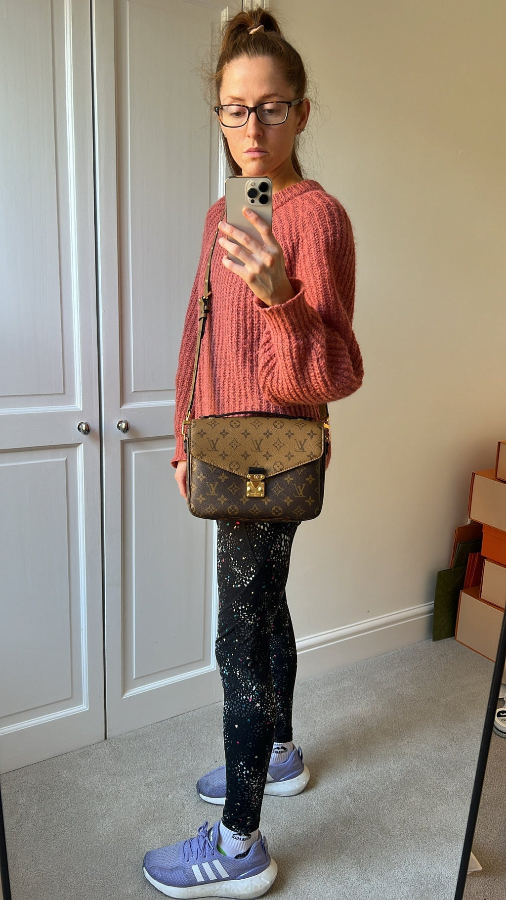 Louis Vuitton Pochette Metis Reverse Monogram (RRP £1,970)