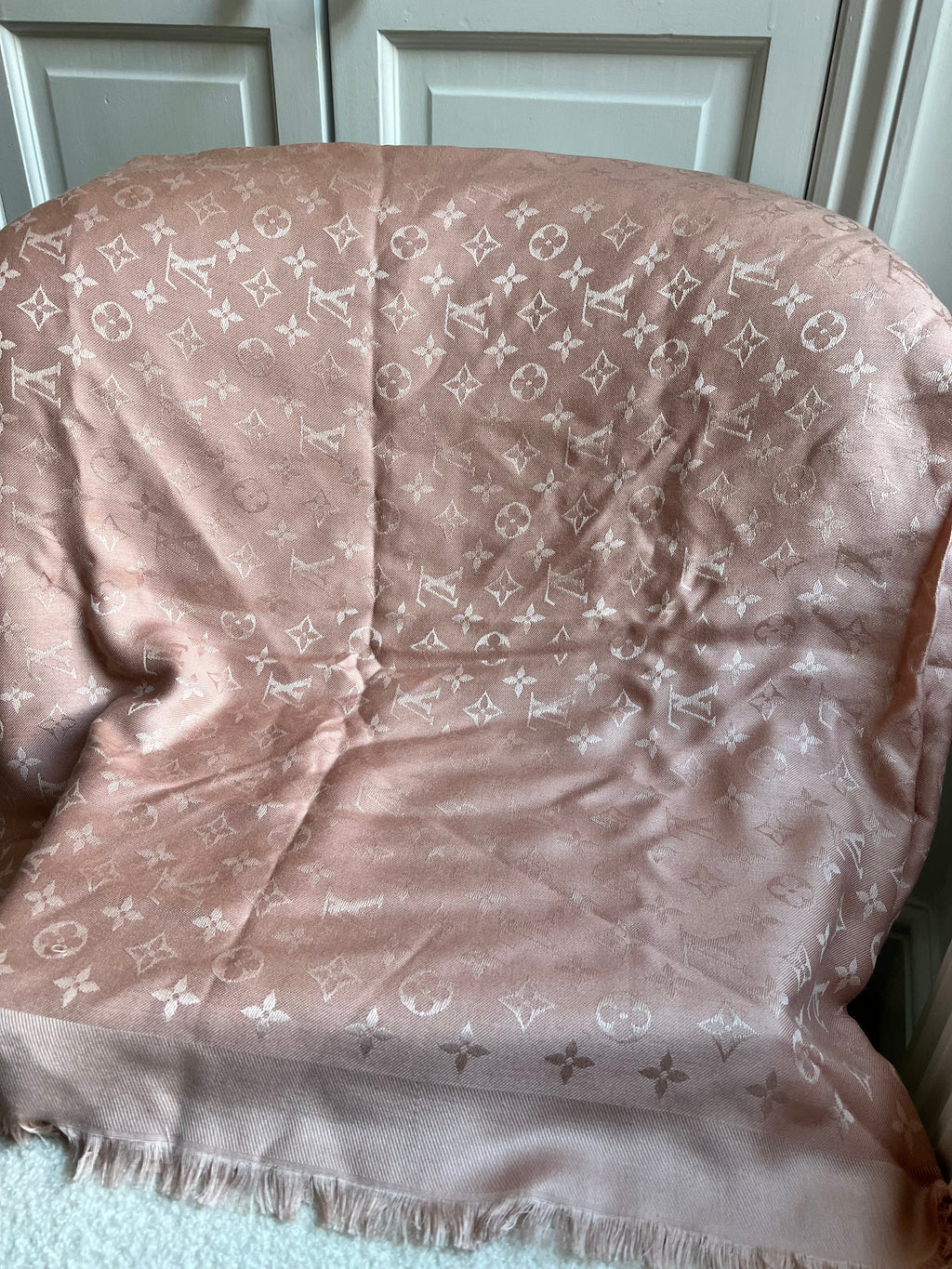 Louis Vuitton Pink Monogram Shawl (RRP £450)