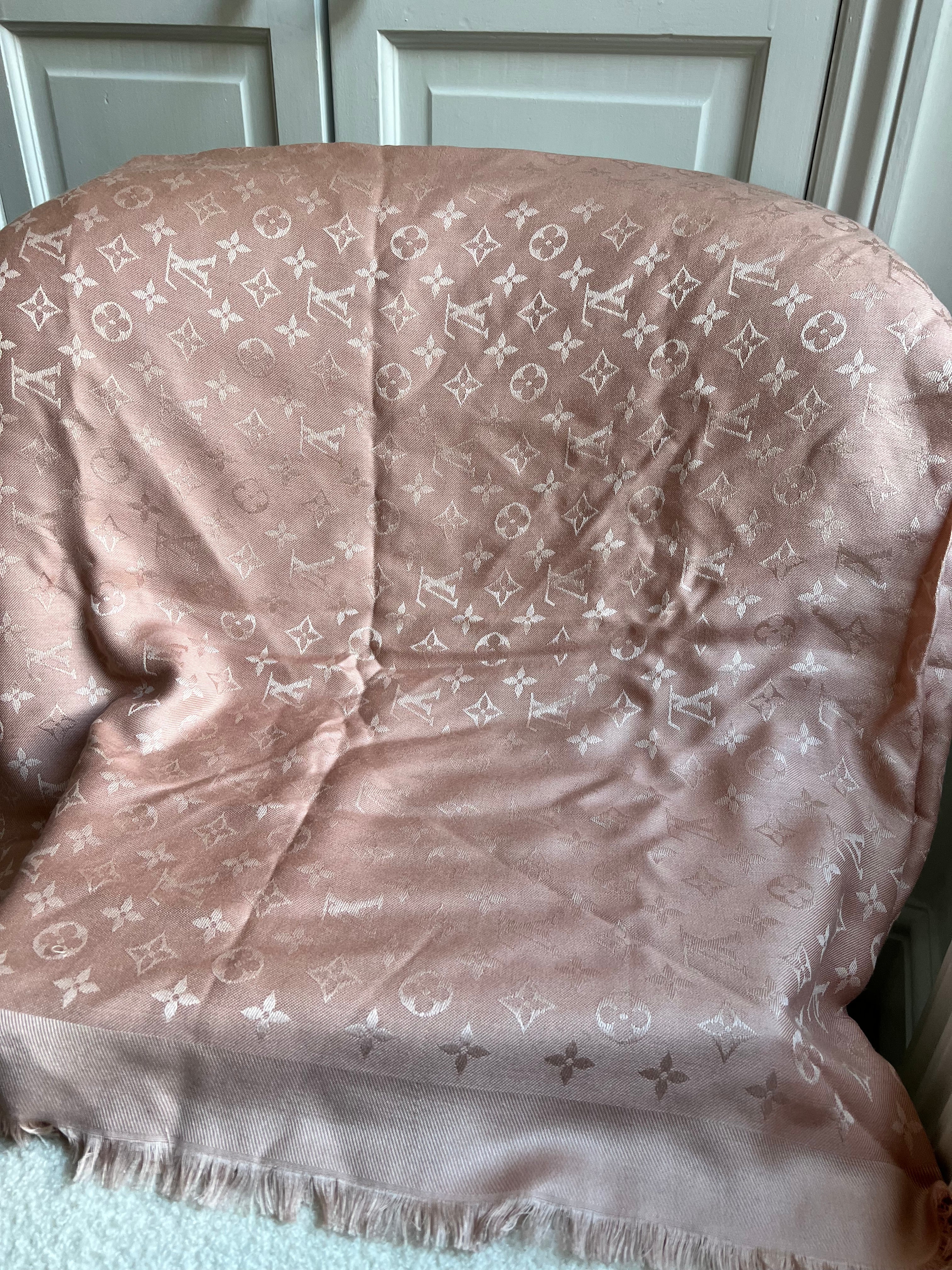 Louis Vuitton Pink Monogram Shawl (RRP £450)