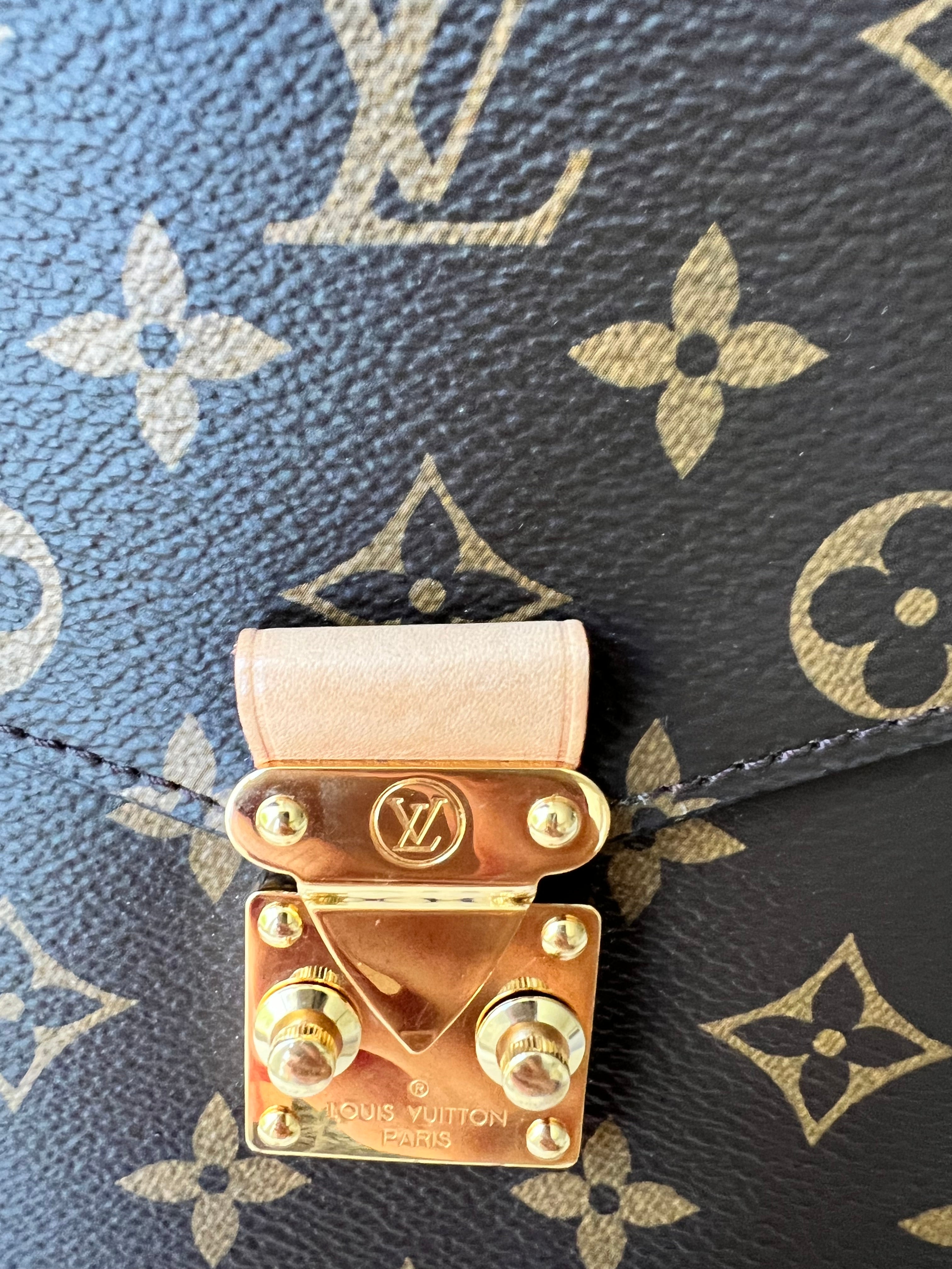 Louis Vuitton Pochette Metis Monogram (RRP £1,970)