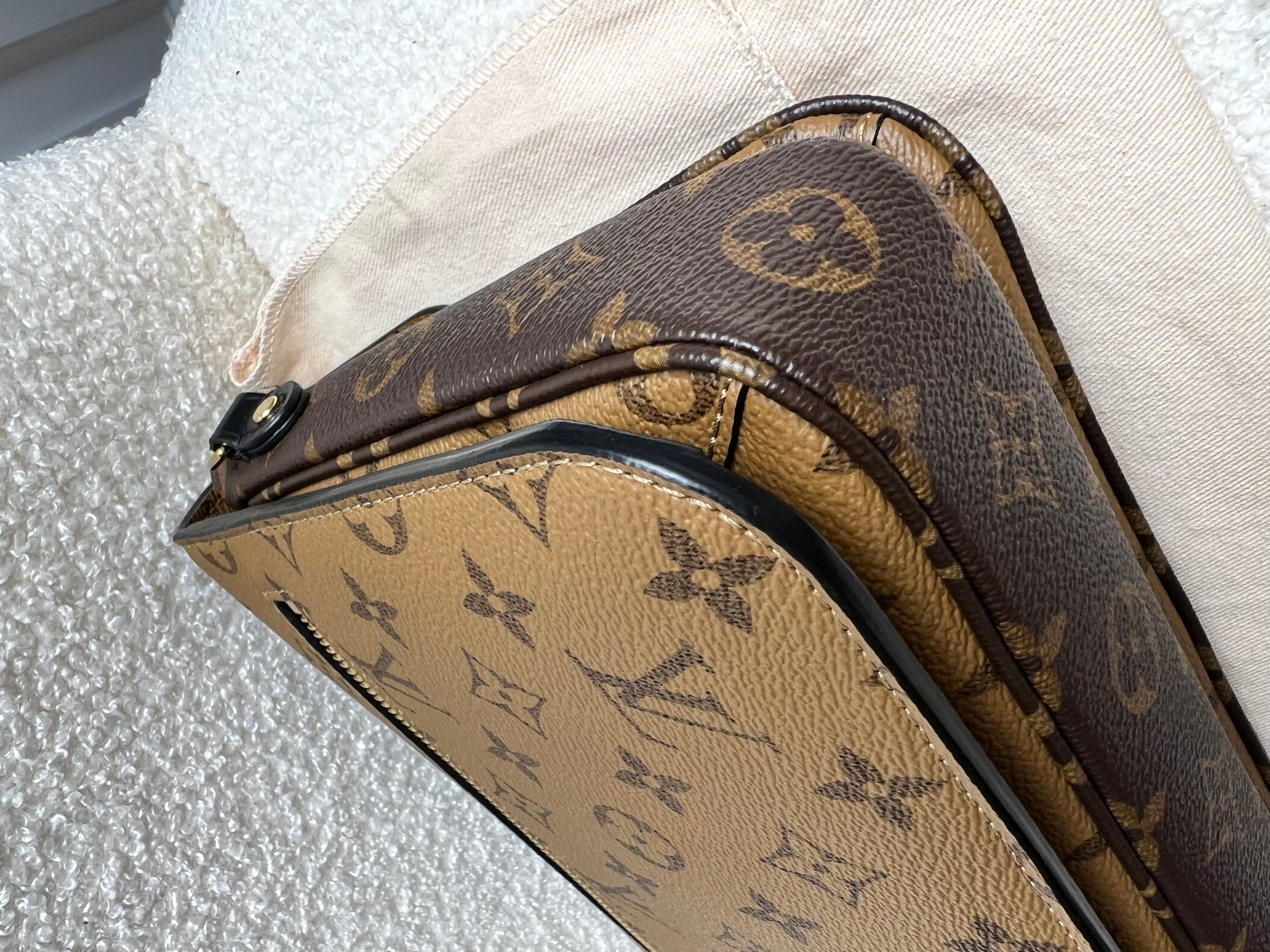 Louis Vuitton Pochette Metis Reverse Monogram (RRP £1,970)
