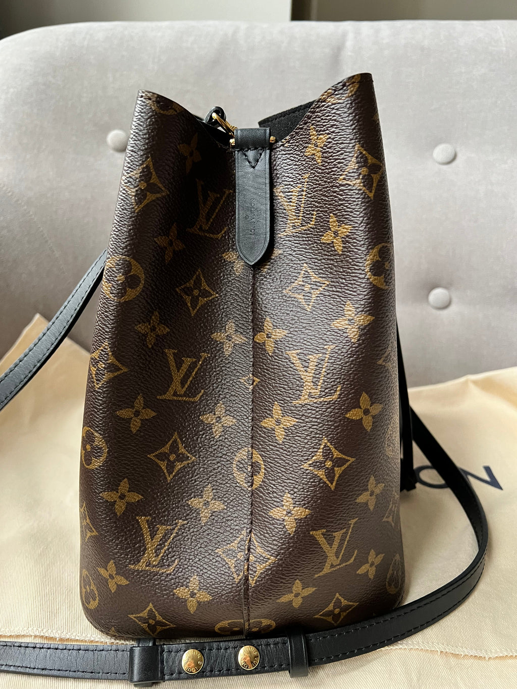 Louis Vuitton Neo Noe Monogram and Black (RRP £1,560)